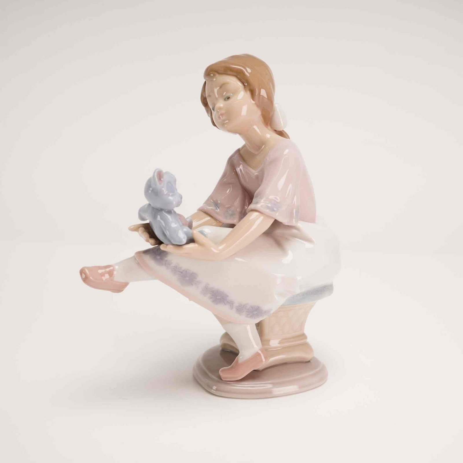 Lladro Porcelain Figurine Best Friend I01007620 with Original Box (1 of 4)