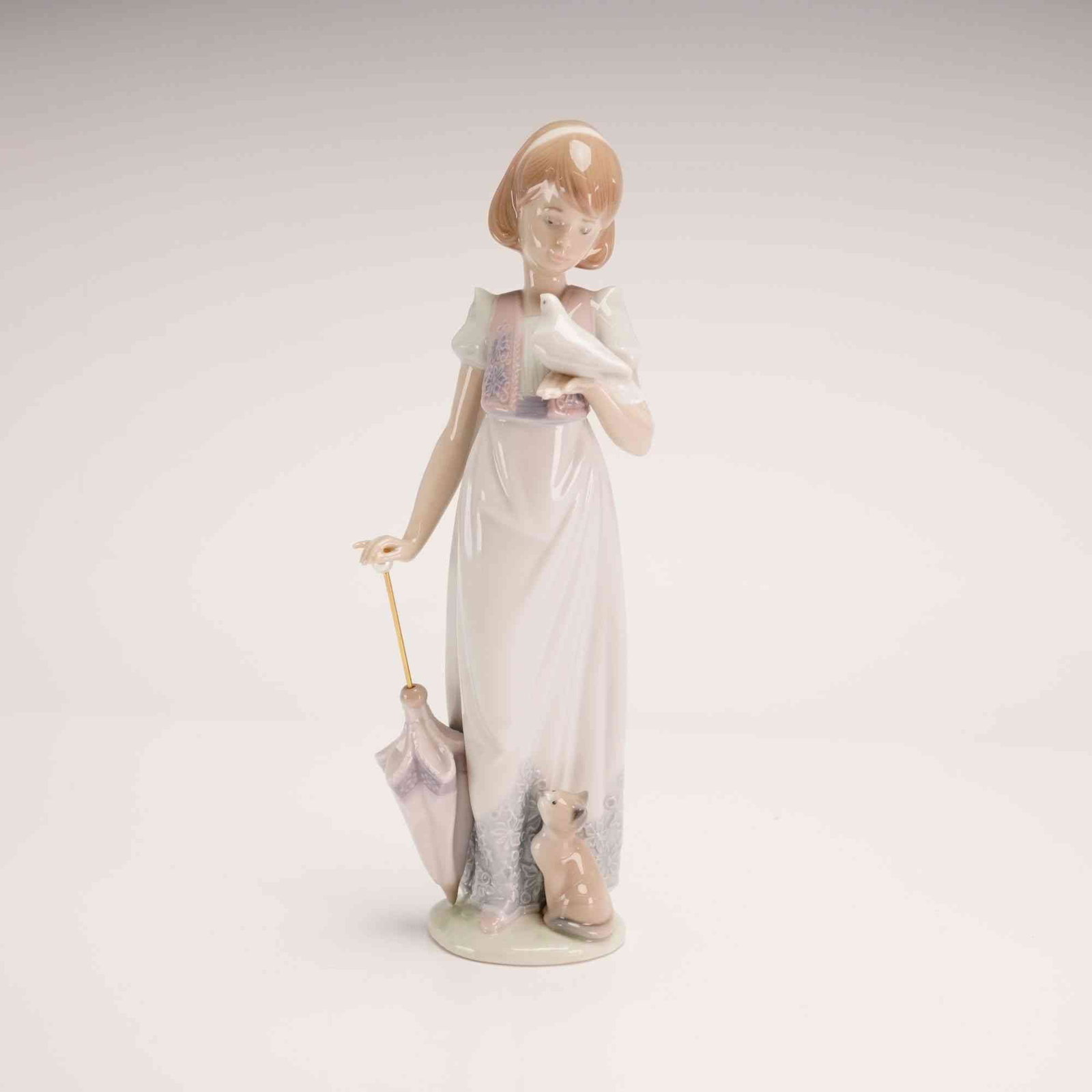 Lladro Porcelain Figurine Summer Stroll 01007611 with Original Box (1 of 4)