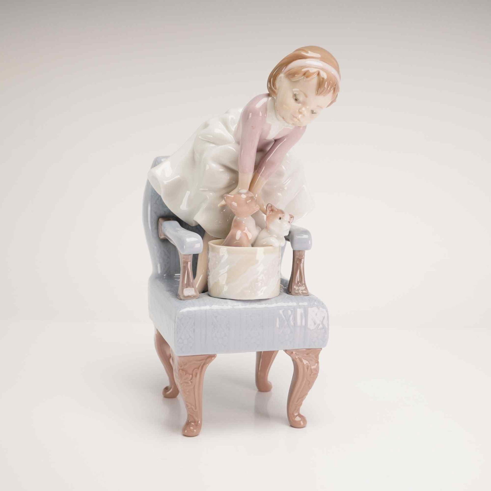 Lladro Glazed Porcelain 1998 Event Figurine Purr-fect Friends 01006512 (1 of 4)