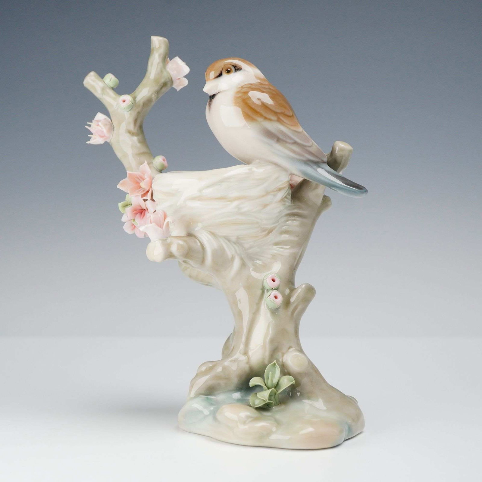 Lladro Porcelain Figurine Bird in the Nest Model 01001299 (1 of 4)