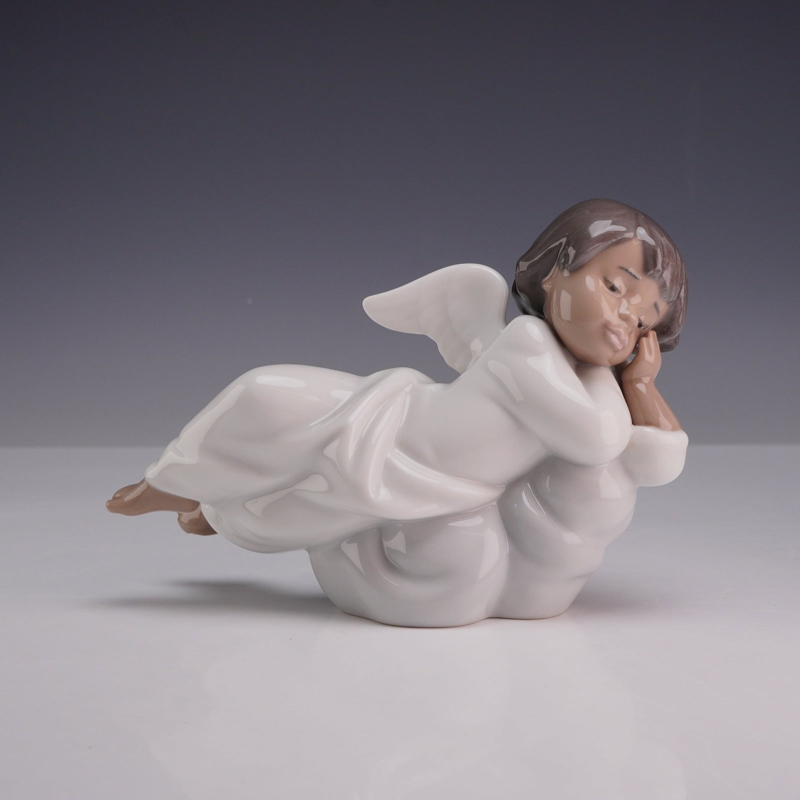 Lladro Porcelain Figurine Heavenly Dreamer 1006491 with Original Box (1 of 4)