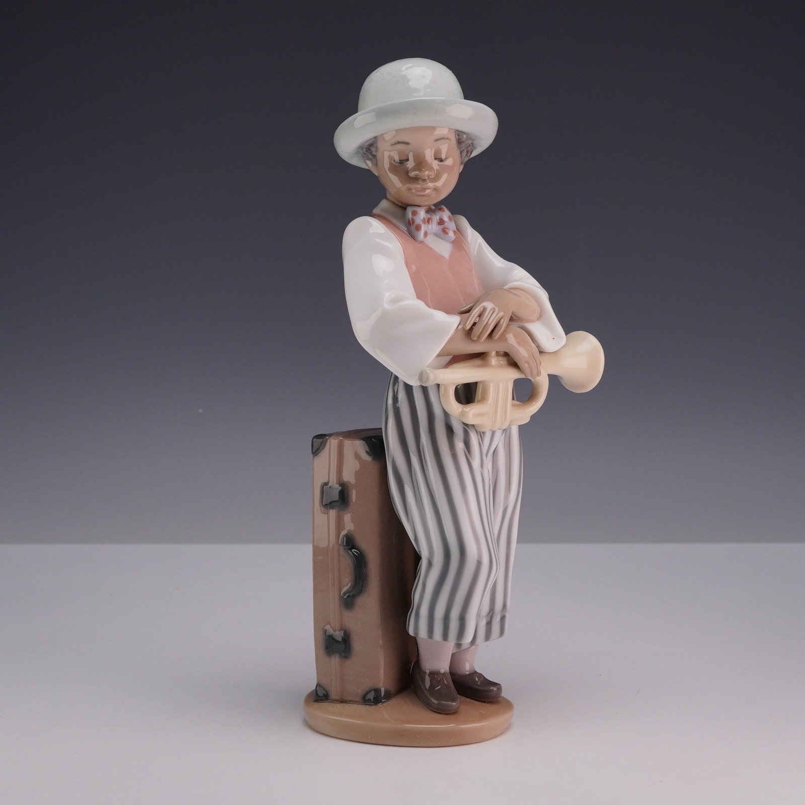 Lladro Porcelain Figurine Jazz Horn 1005832 with Box (1 of 4)