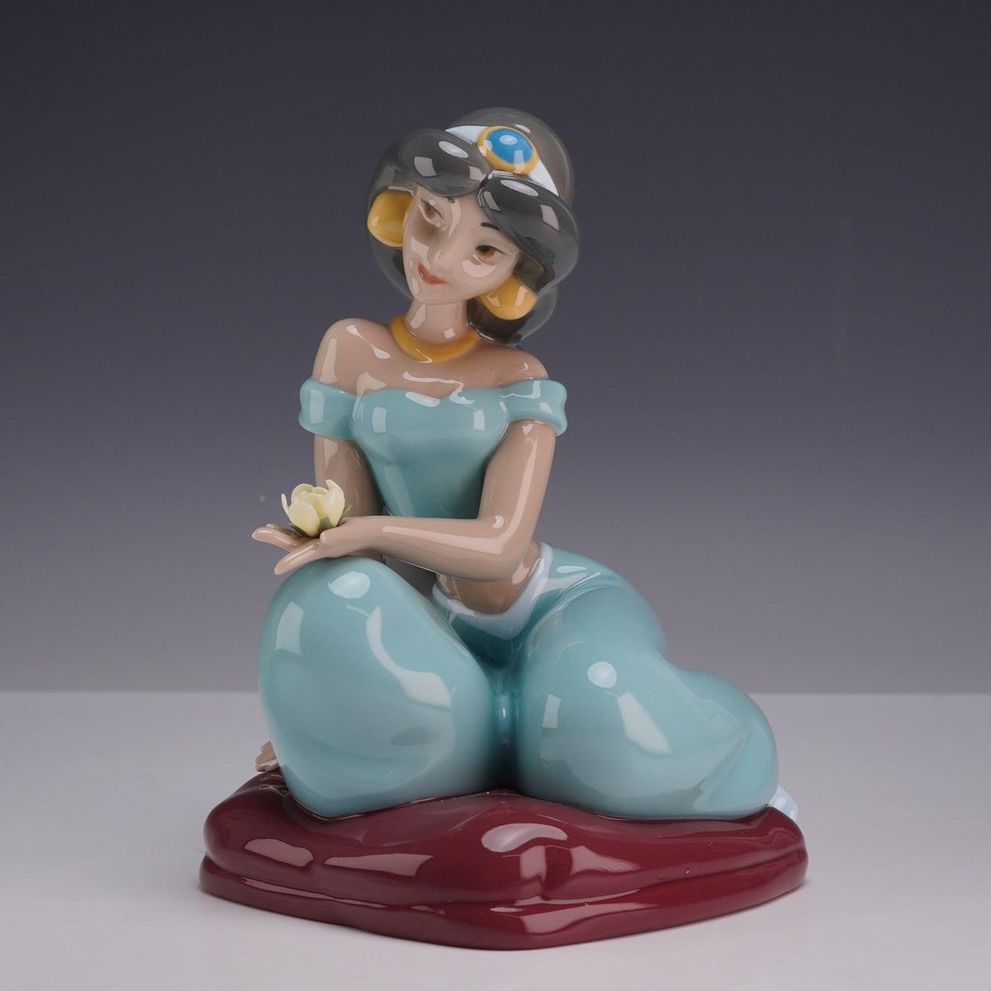 NAO by Lladro Disney Collection, Princess Jasmine Porcelain Figurine 02001716 (1 of 4)