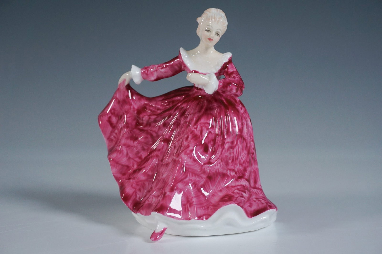 Royal Doulton Mini Figurine, Kirsty HN3213 (1 of 4)