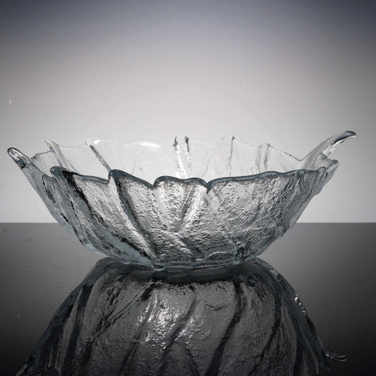 Blenko Cabbage Leaf Pattern Clear Handmade Uranium Glass Serving Bowl (1 of 5)