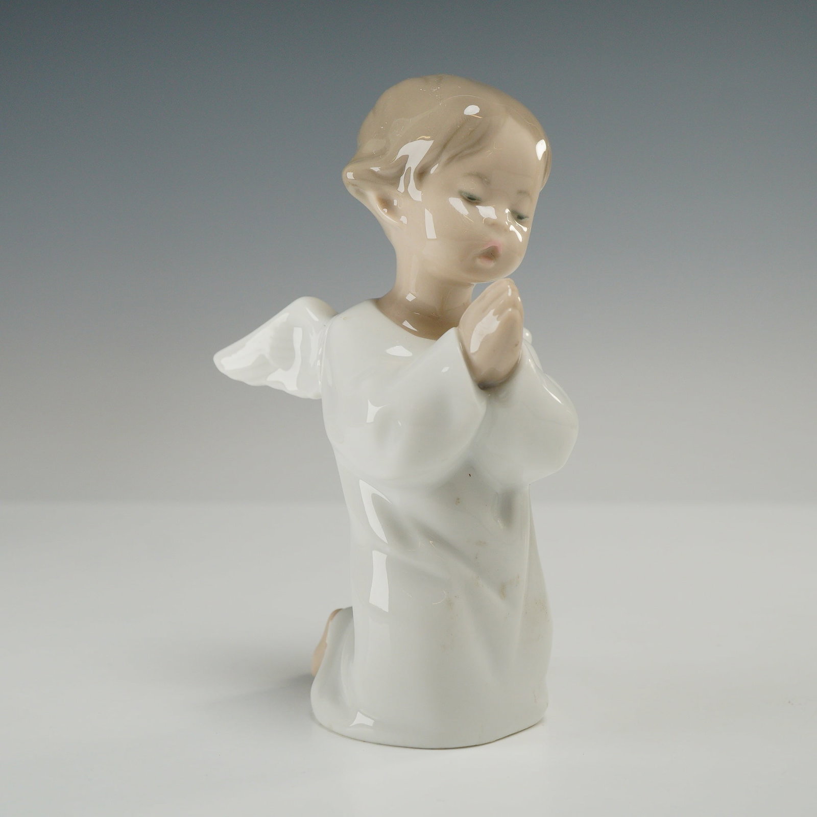 Lladro Angel Praying Porcelain Figurine 4538 with Original Box (1 of 4)