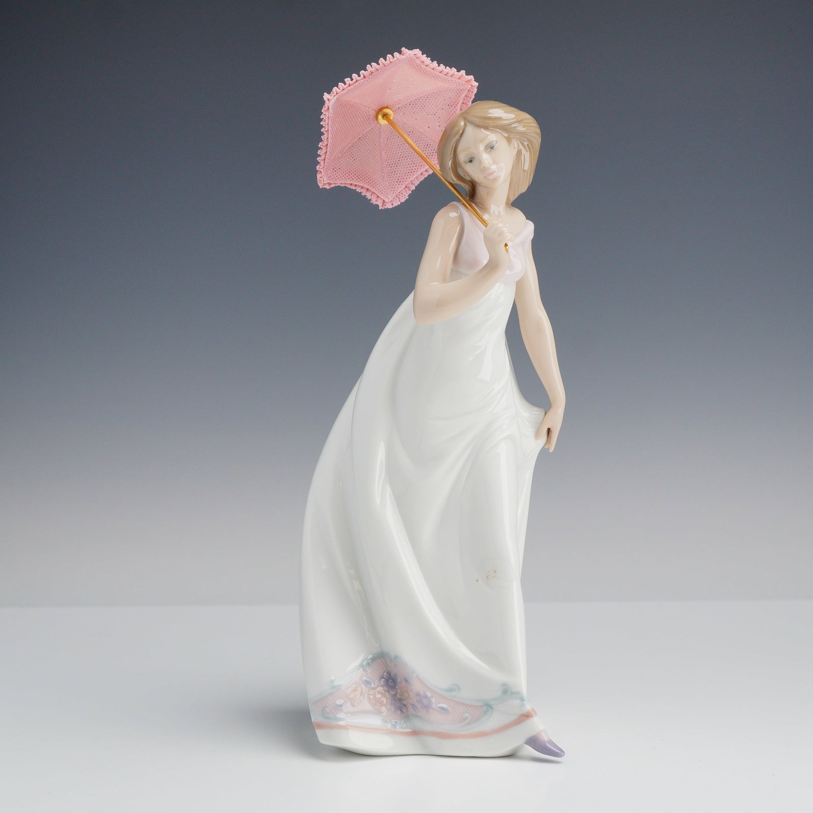 Lladro Porcelain Figurine Afternoon Promenade 01007636 (1 of 3)