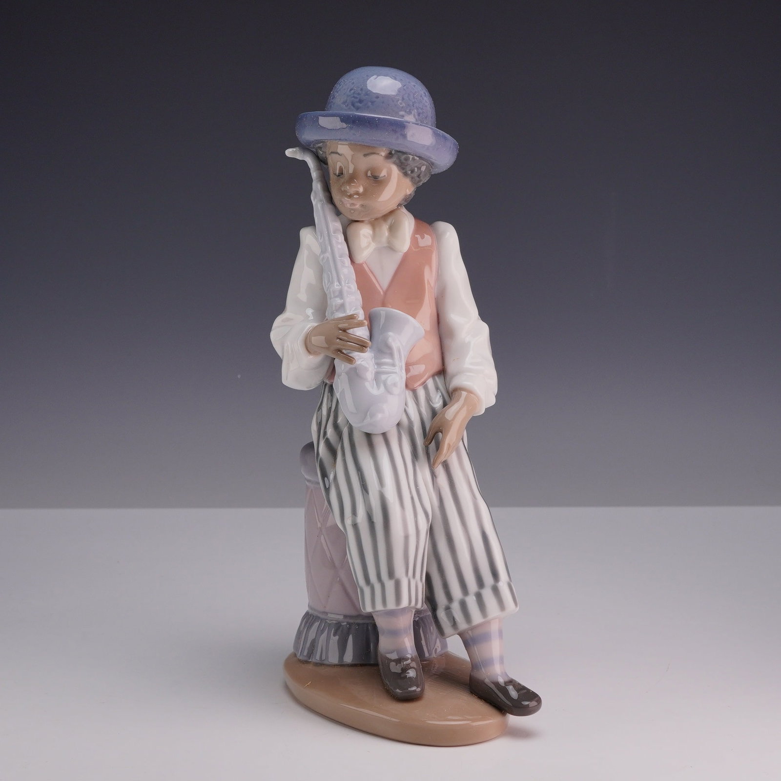 Lladro Porcelain Figurine Jazz Sax 1005833 with Box (1 of 4)