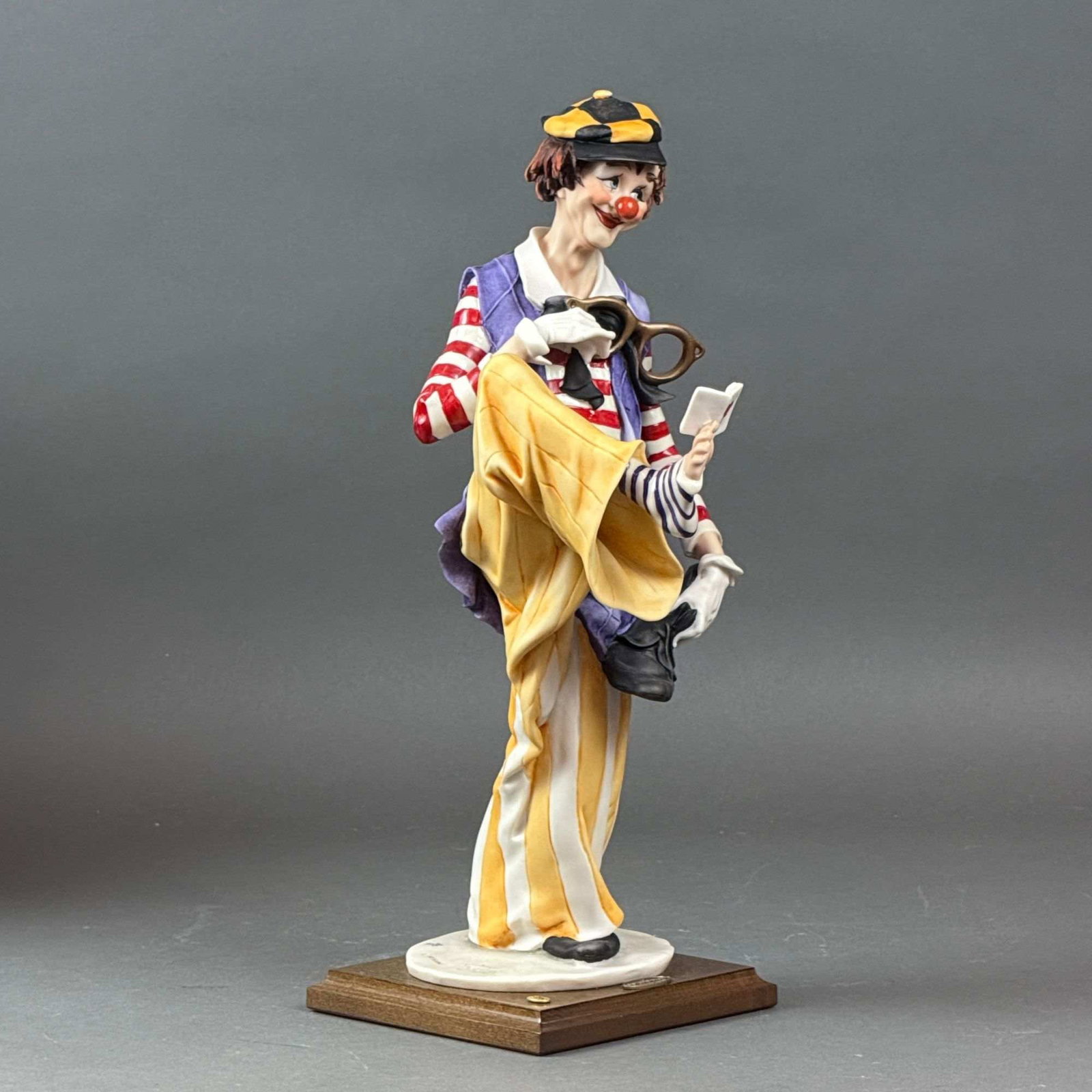 Florence Giuseppe Armani Figurine, Clown With Spectacles (1 of 4)