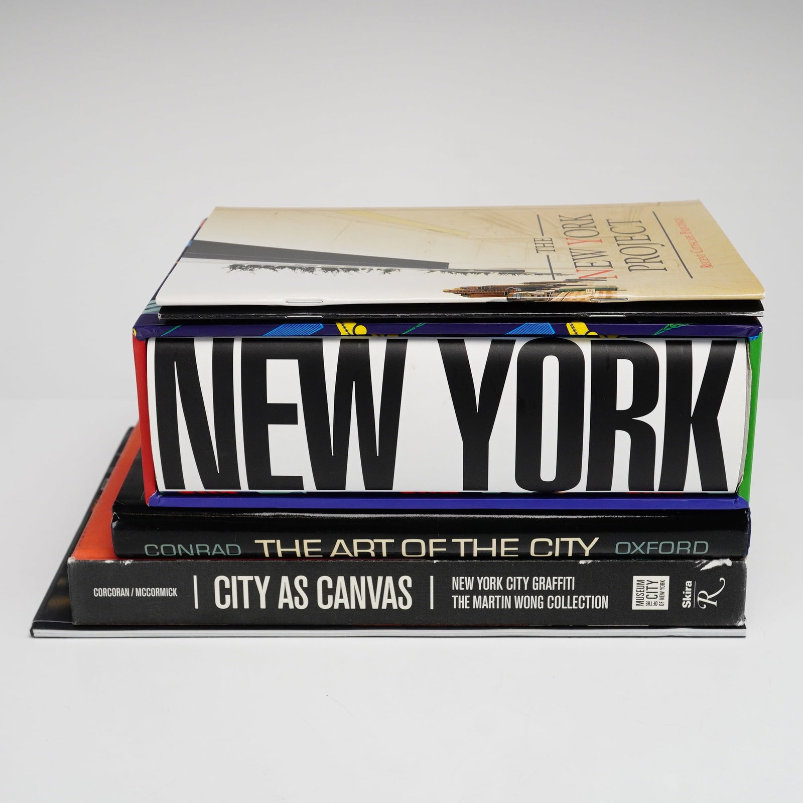 5pc Collection of New York Art Books and Exhibition Catalogs (1 of 4)