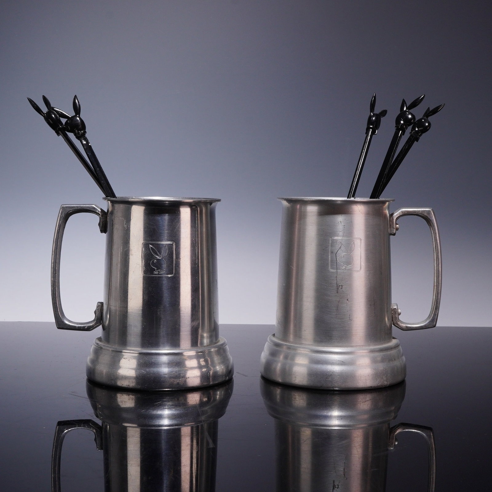 7pc Playboy Mugs and Drink Stirrers (1 of 4)