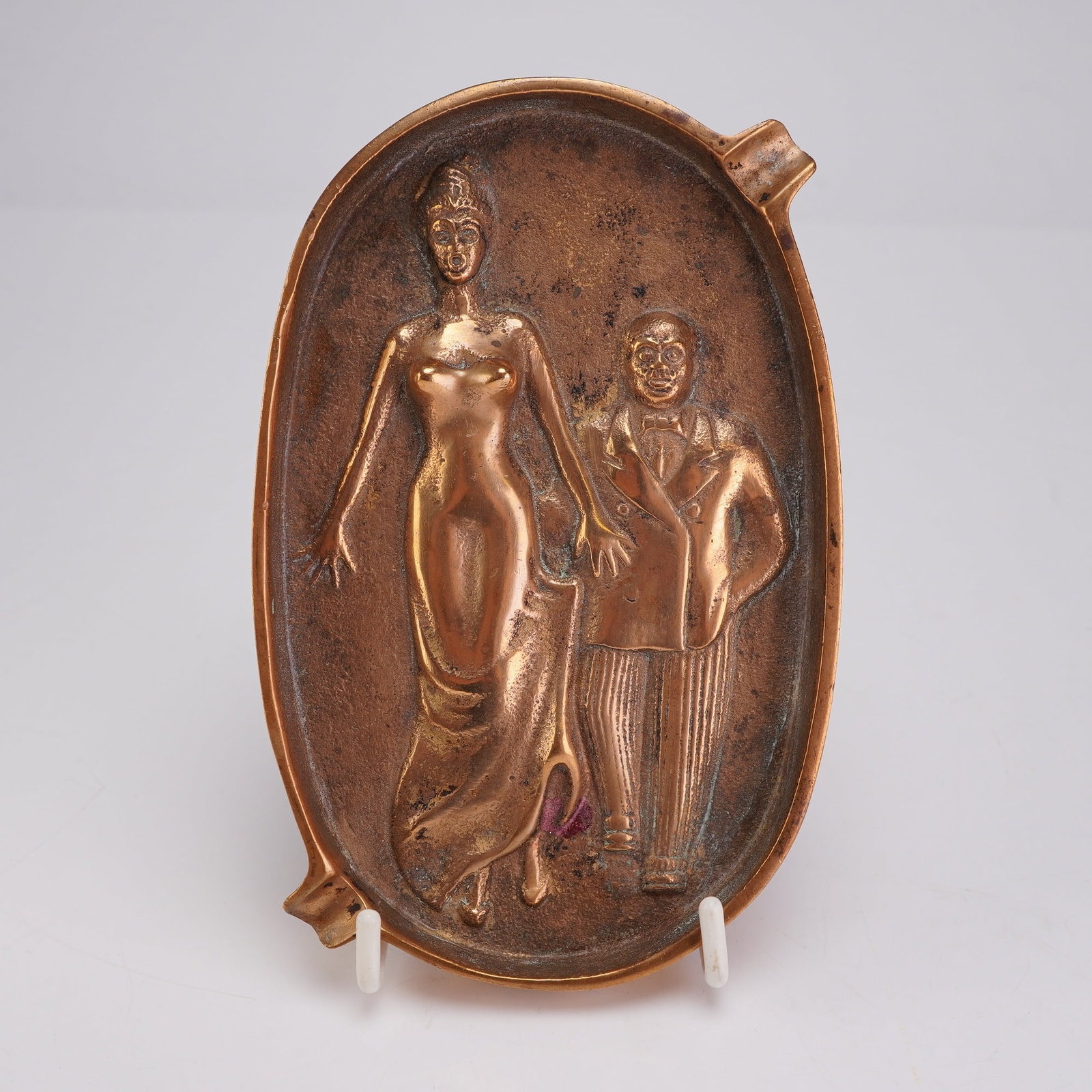 Newman Brothers Inc. Mid-Century Risque Novelty Cast Metal Ashtray (1 of 3)