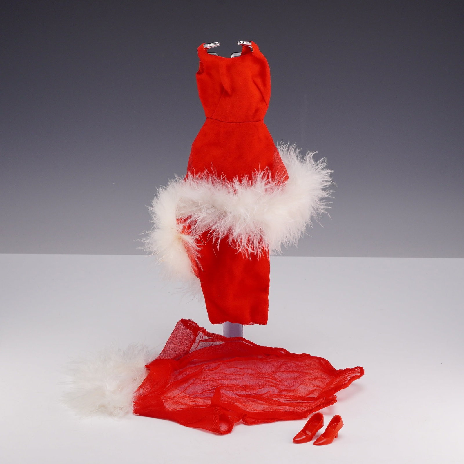 Vintage Barbie Evening Enchantment Complete Outfit #1695: This set is the complete #1695 Evening Enchantment ensemble for the 11.5-inch Barbie doll, originally released in 1967. The outfit includes a red sleeveless sheath dress crafted from a textured