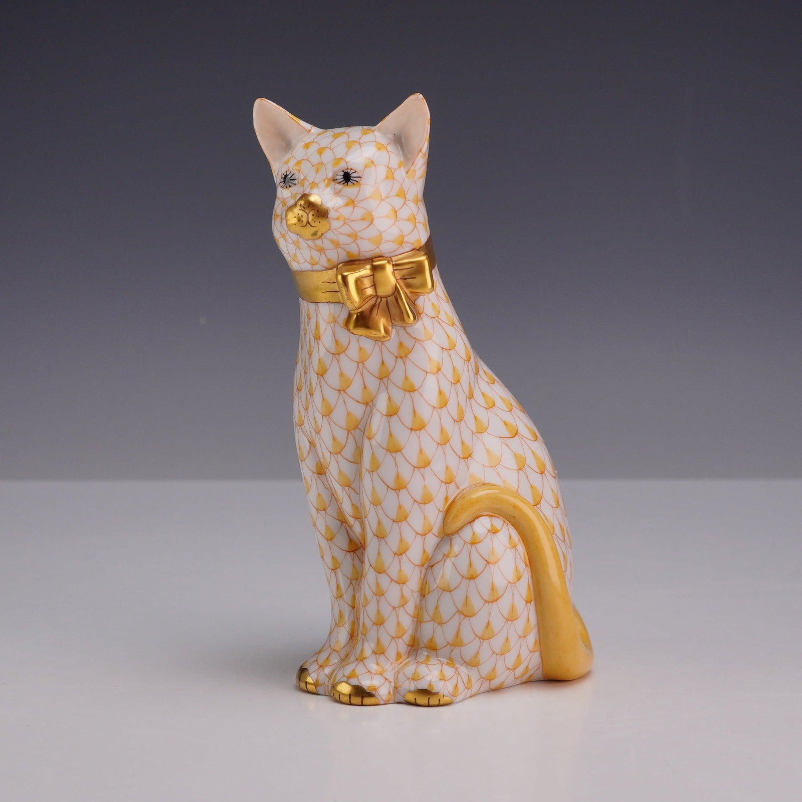 Herend Hungary Butterscotch Yellow Fishnet Pattern Cat Figurine (1 of 3)