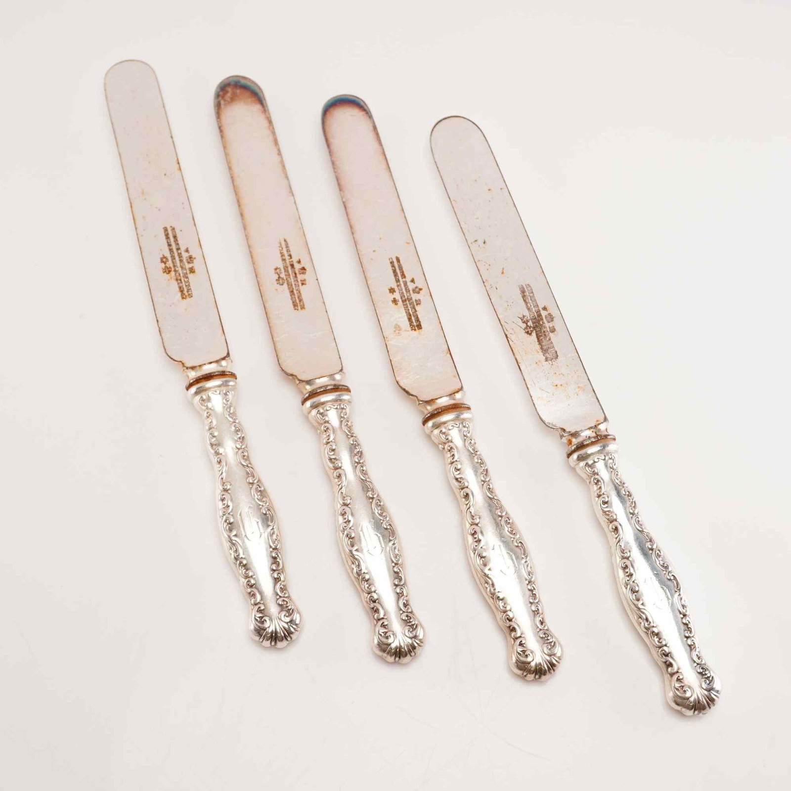 4pc Whiting Manufacturing Company Sterling Silver Handled Knives (1 of 5)