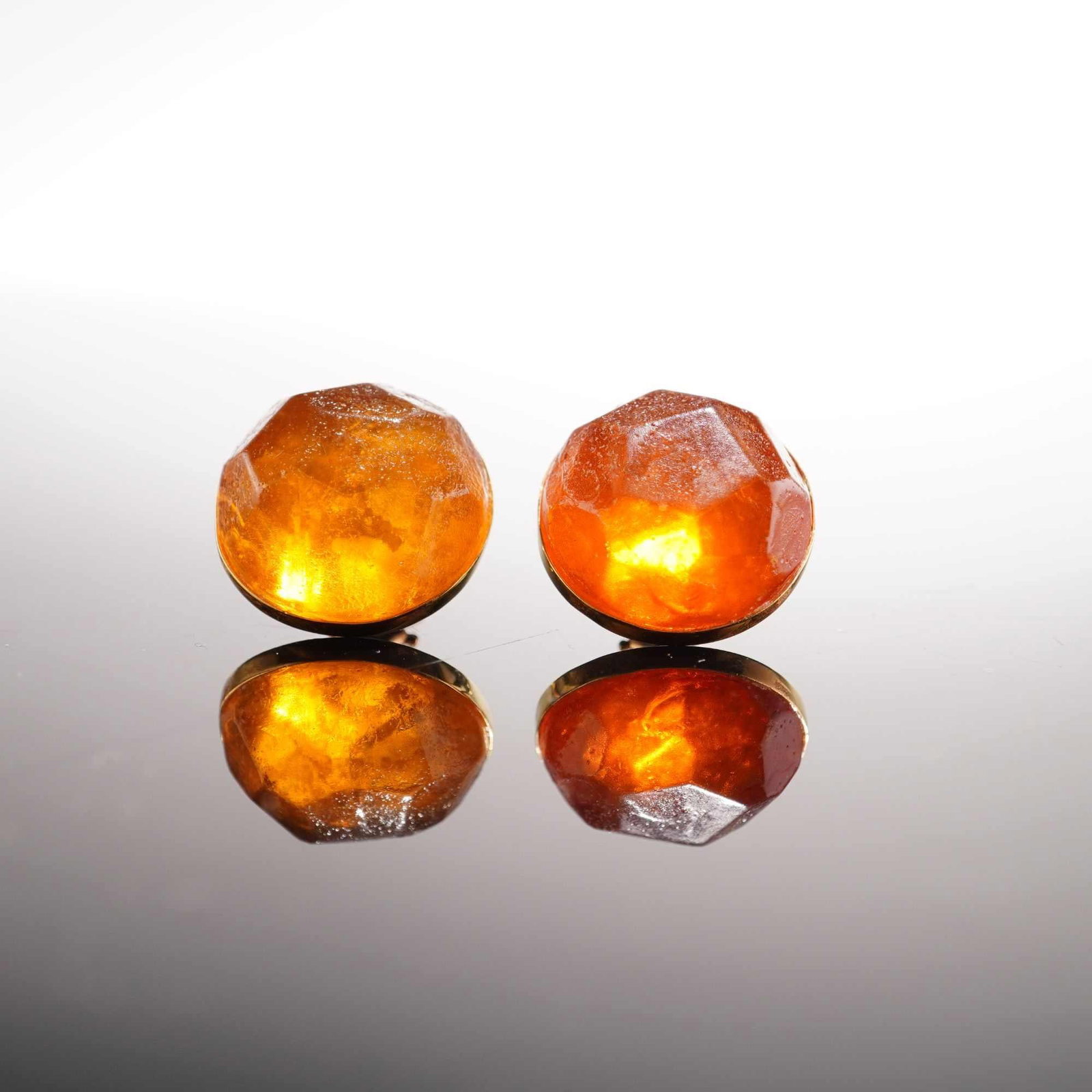 Pair of 18K Yellow Gold and Citrine Clip-on Earrings (1 of 3)