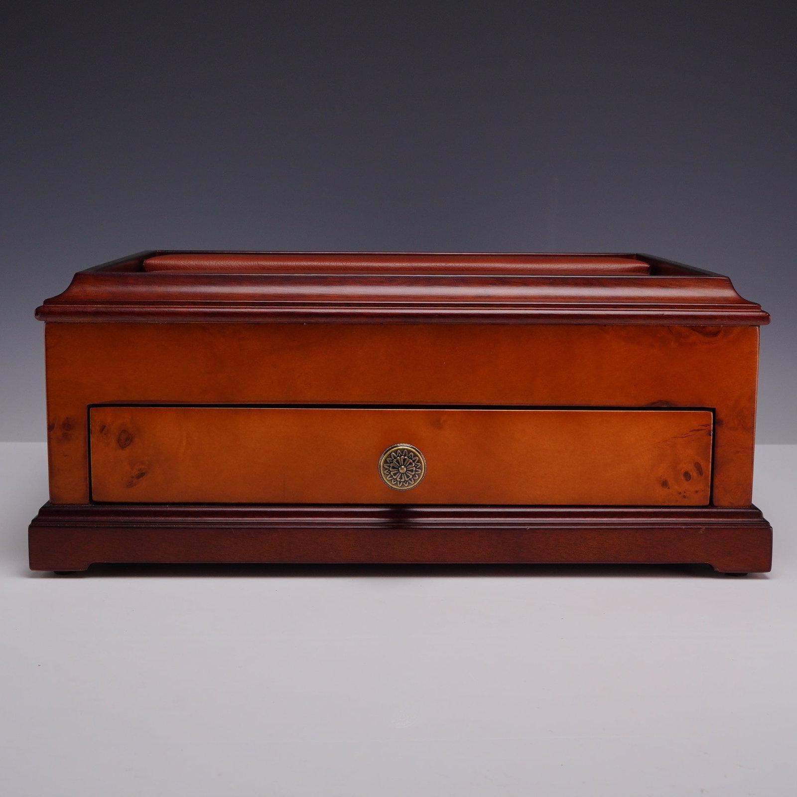 Frontgate Wooden Storage Box and Tech Valet Charging Station (1 of 5)