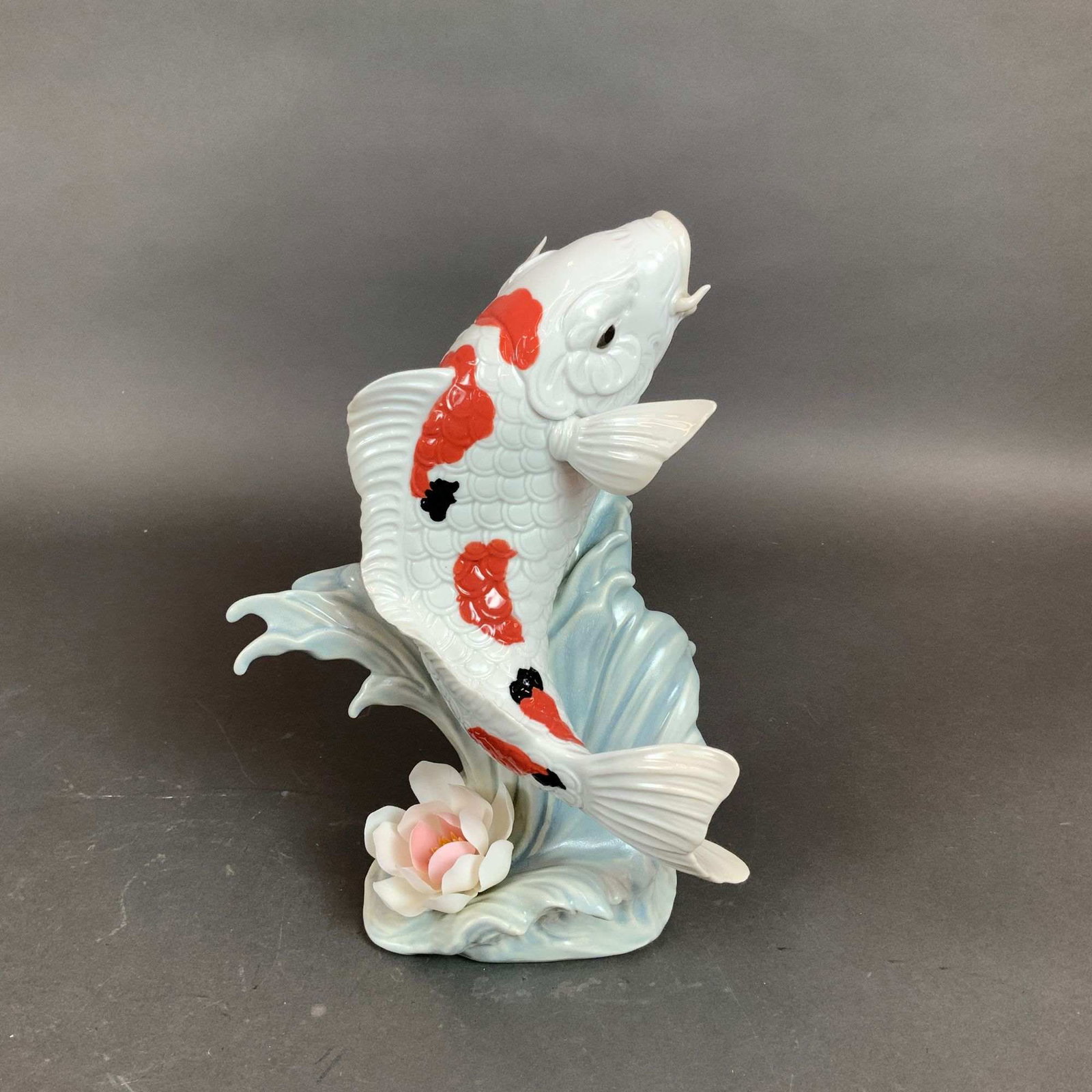 Lladro Porcelain Figurine, Koi 01009431 (1 of 4)
