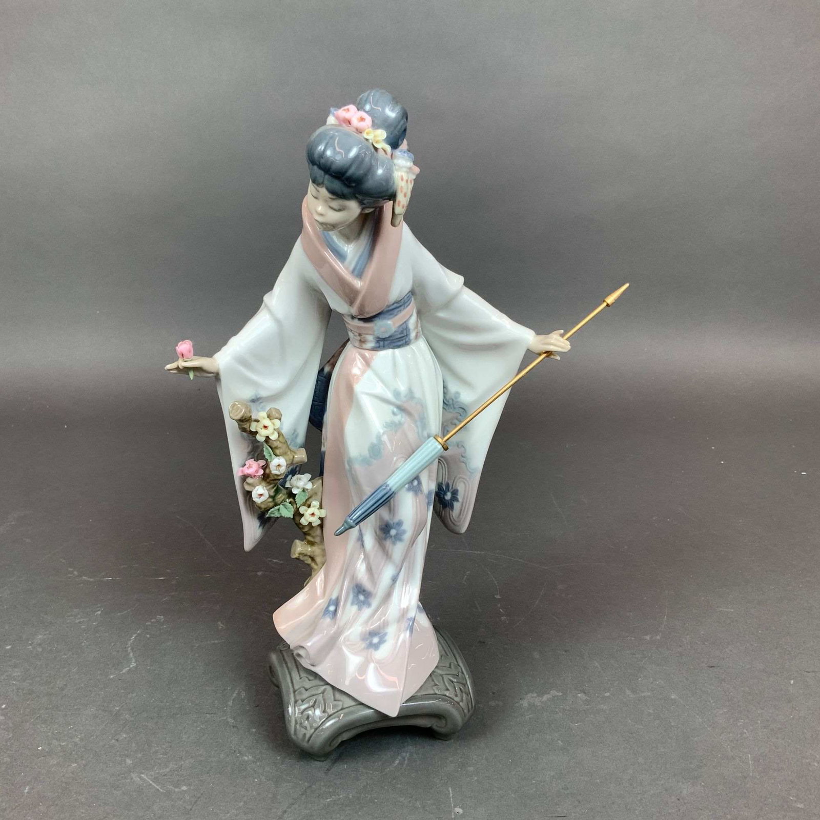 Lladro Porcelain Figurine Teruko with Original Box 01001451 (1 of 5)