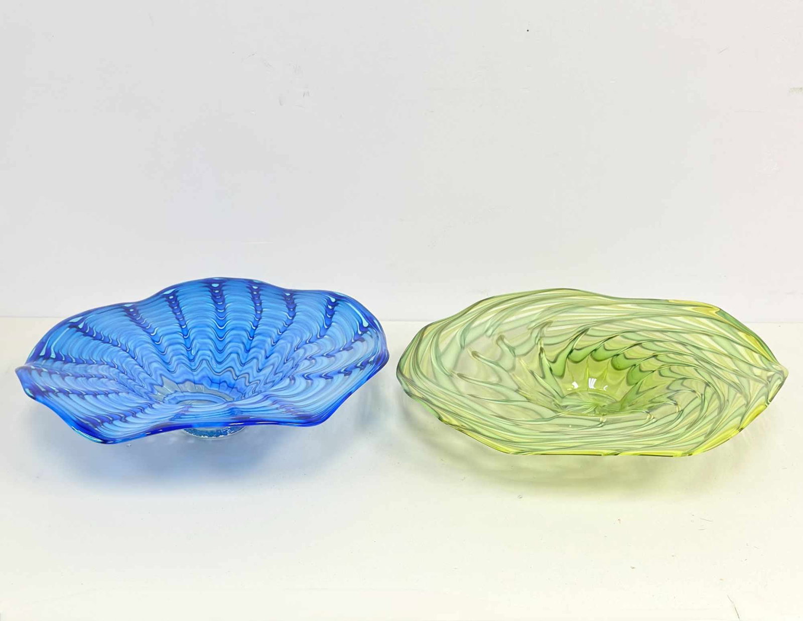 2pc Blown Art Glass Decorative Seaform Style Bowls (1 of 4)