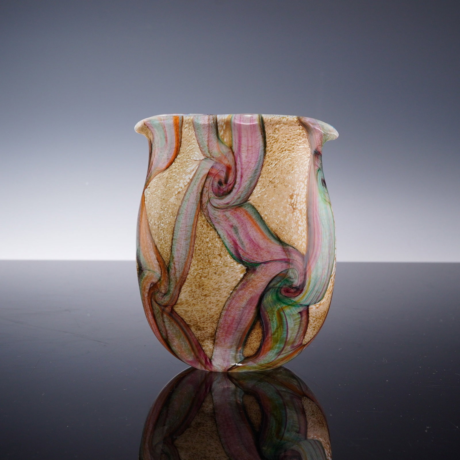 Isle of Wight Style Flower Garden Studio Art Glass Vase (1 of 3)