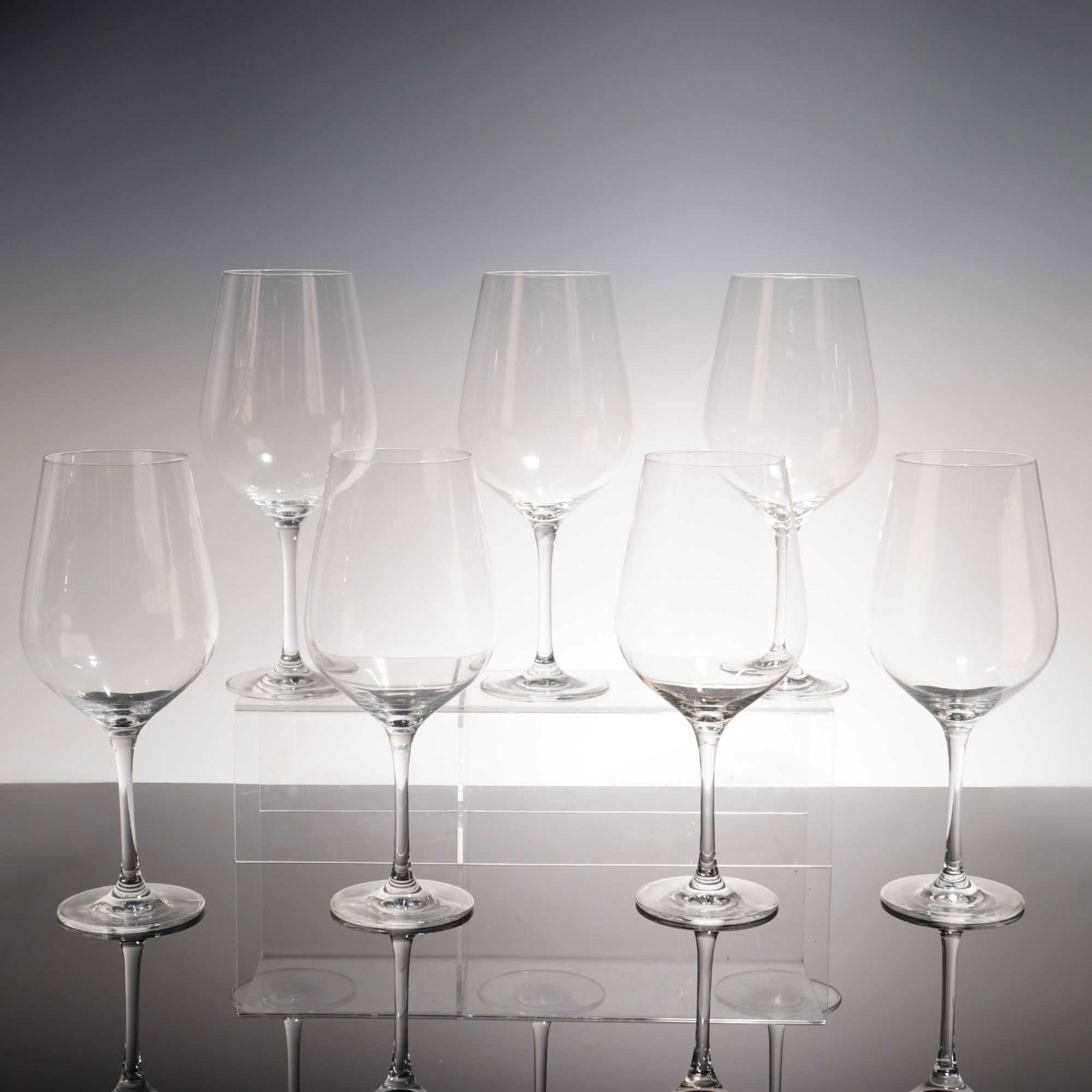Set of Seven Schott Zwiesel Sommelier Crystal Wine Glasses (1 of 4)