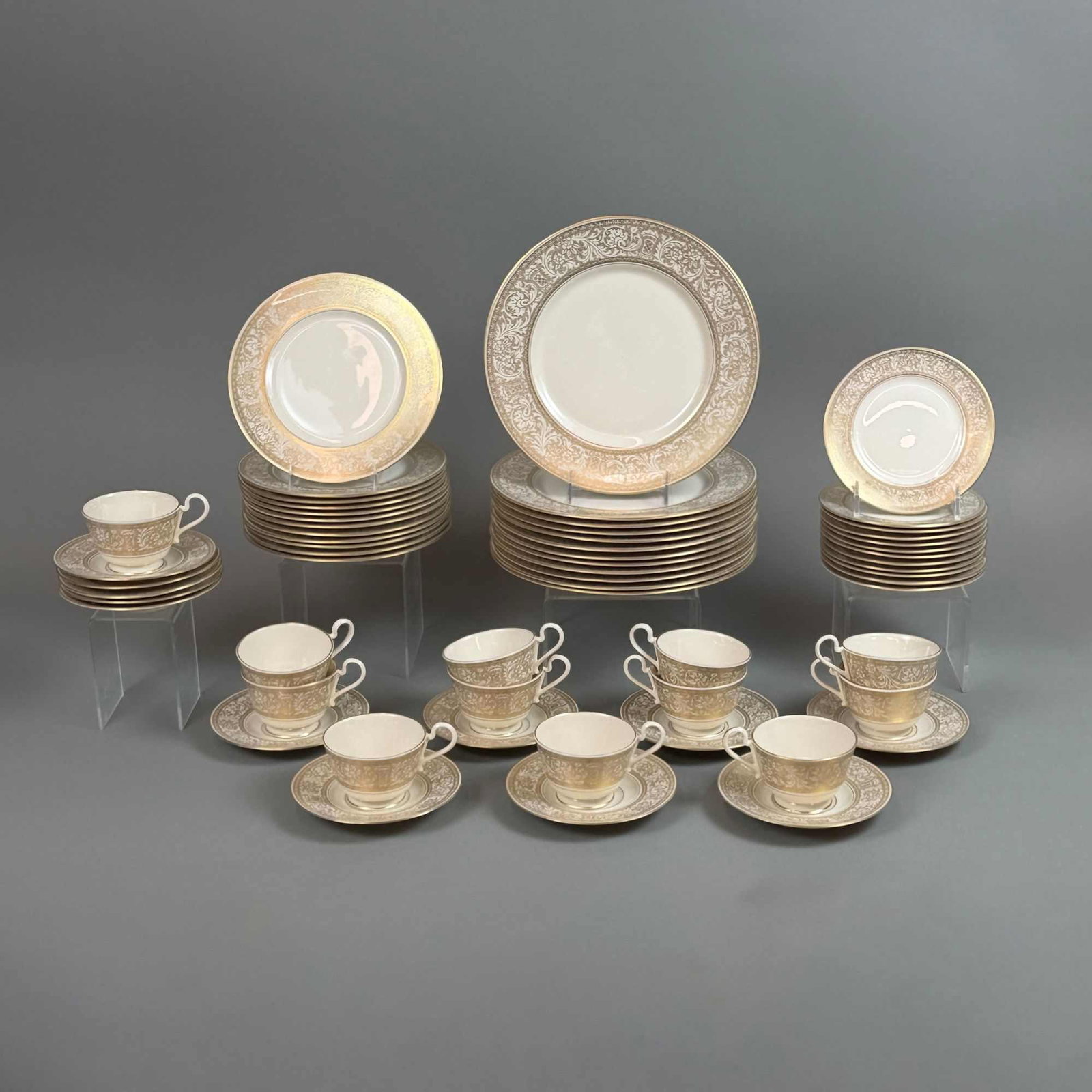 60-Piece Franciscan Masterpiece China Set, Service for 12, Renaissance Gold Pattern (1 of 4)