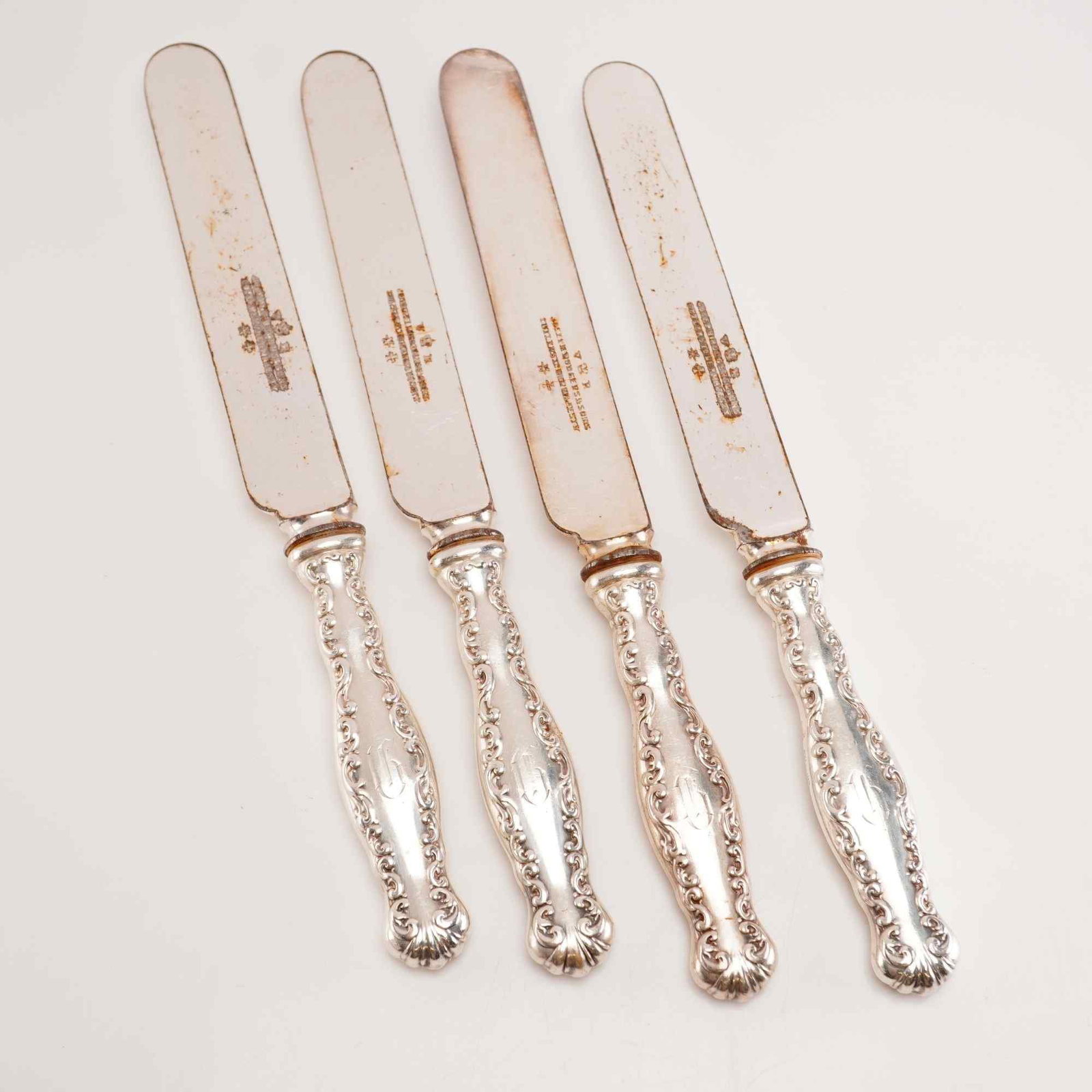 4pc Whiting Manufacturing Company Sterling Silver Handled Knives (1 of 6)