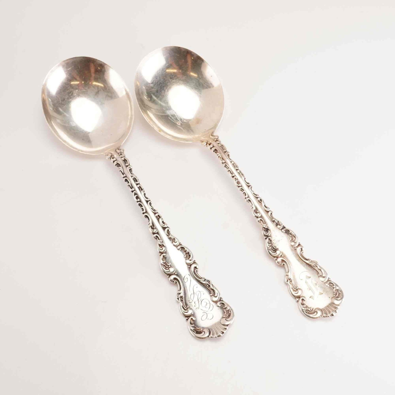 2pc Whiting Manufacturing Company Sterling Silver Round Bowl Soup Spoons, Louis XV Pattern (1 of 4)