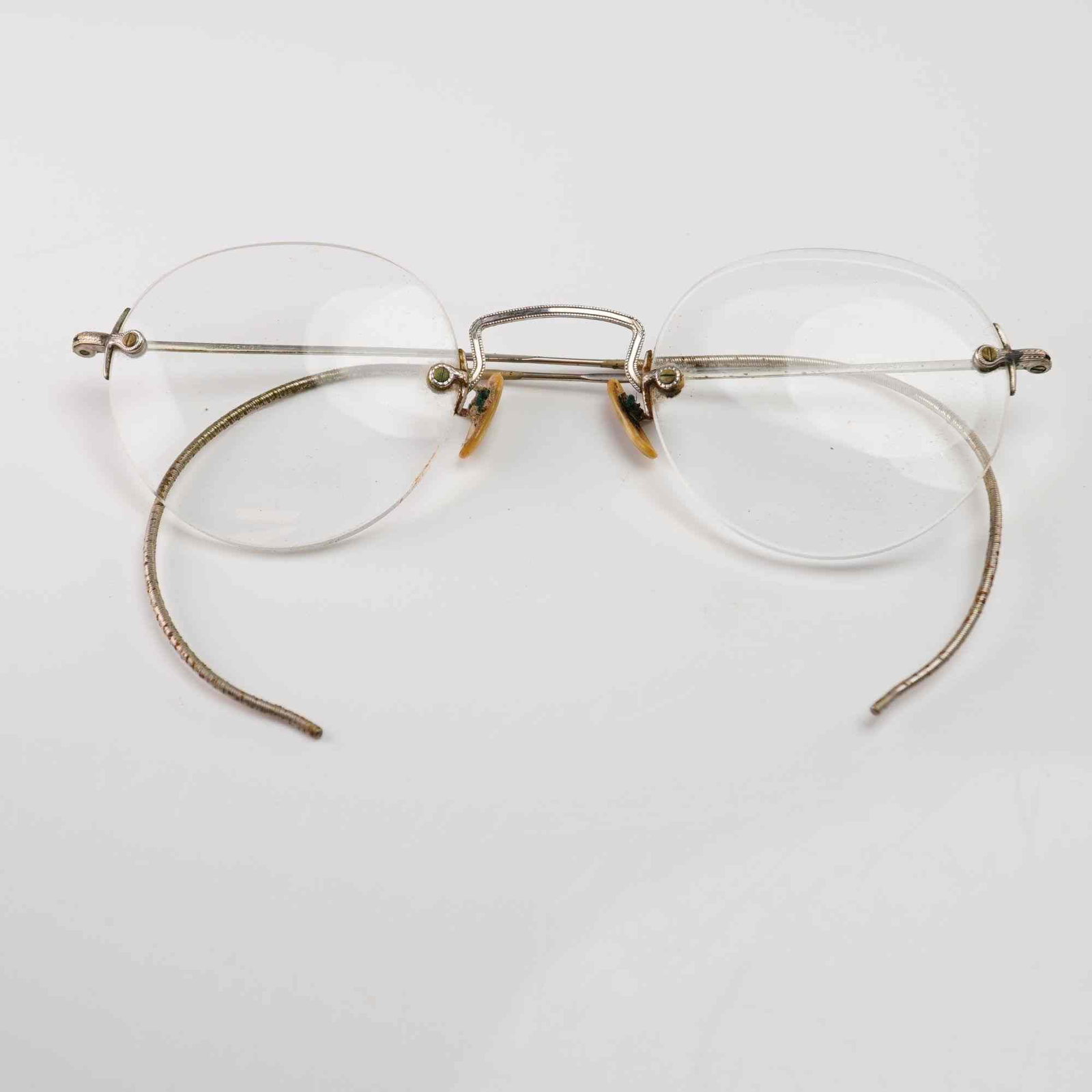 Shuron Vio Rimless Bifocals in 12 Karat White Gold Filled Metal (1 of 5)