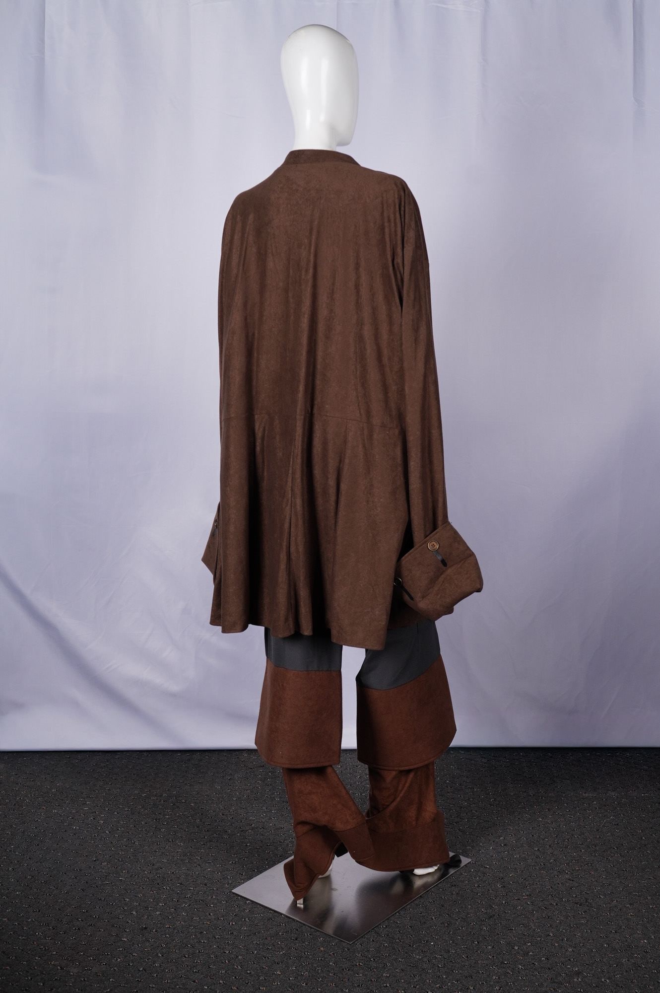Disney shopping.com Brown Multi-Piece Costume Ensemble (1 of 5)