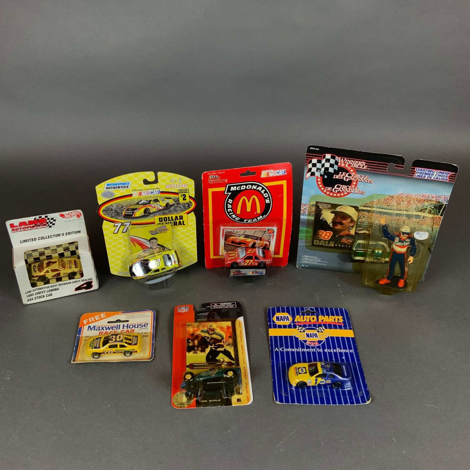 A Lot of 7 NASCAR Model Cars and Diecast Racing Collectibles (1 of 3)