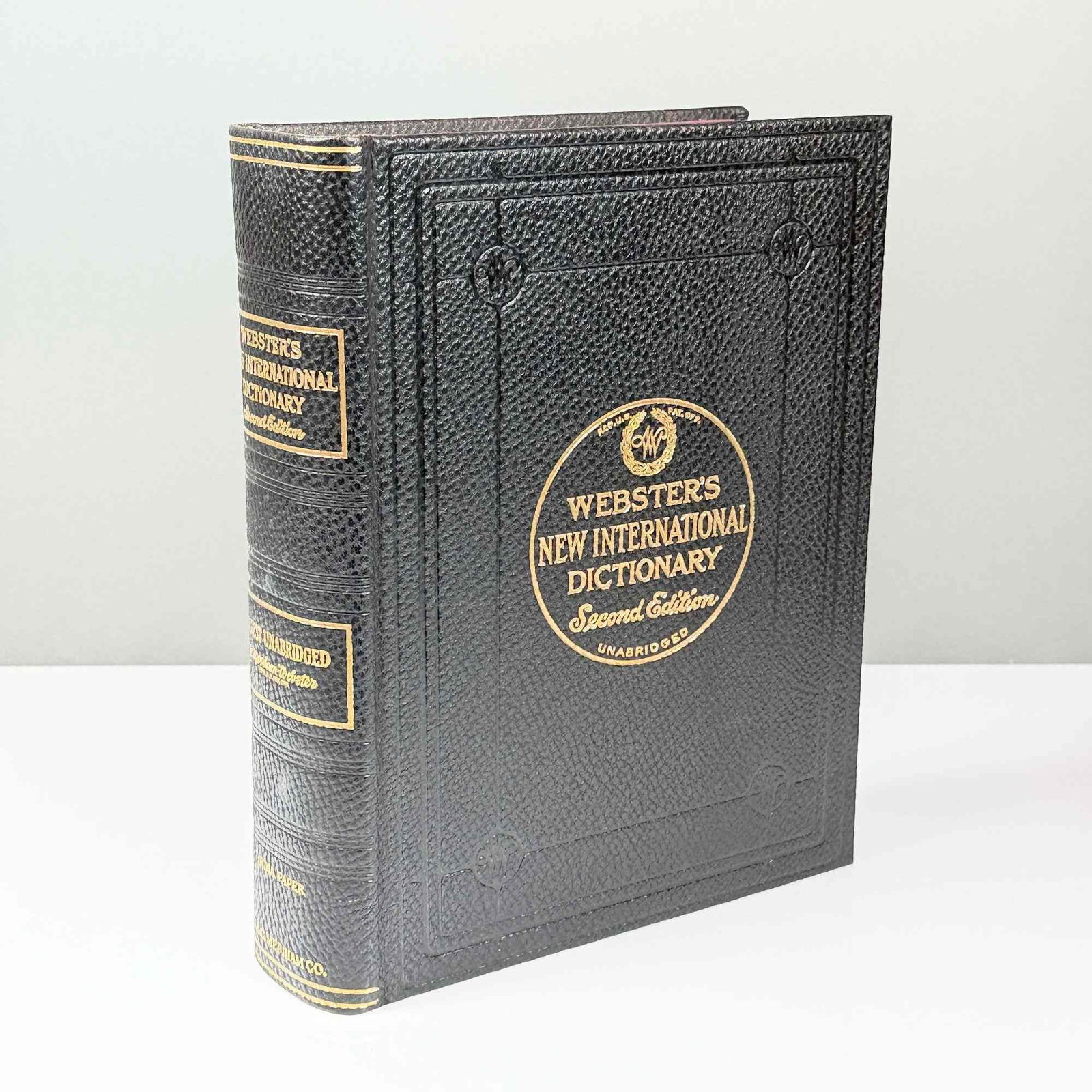 Webster's New International Dictionary, Second Edition. 1959. (1 of 7)