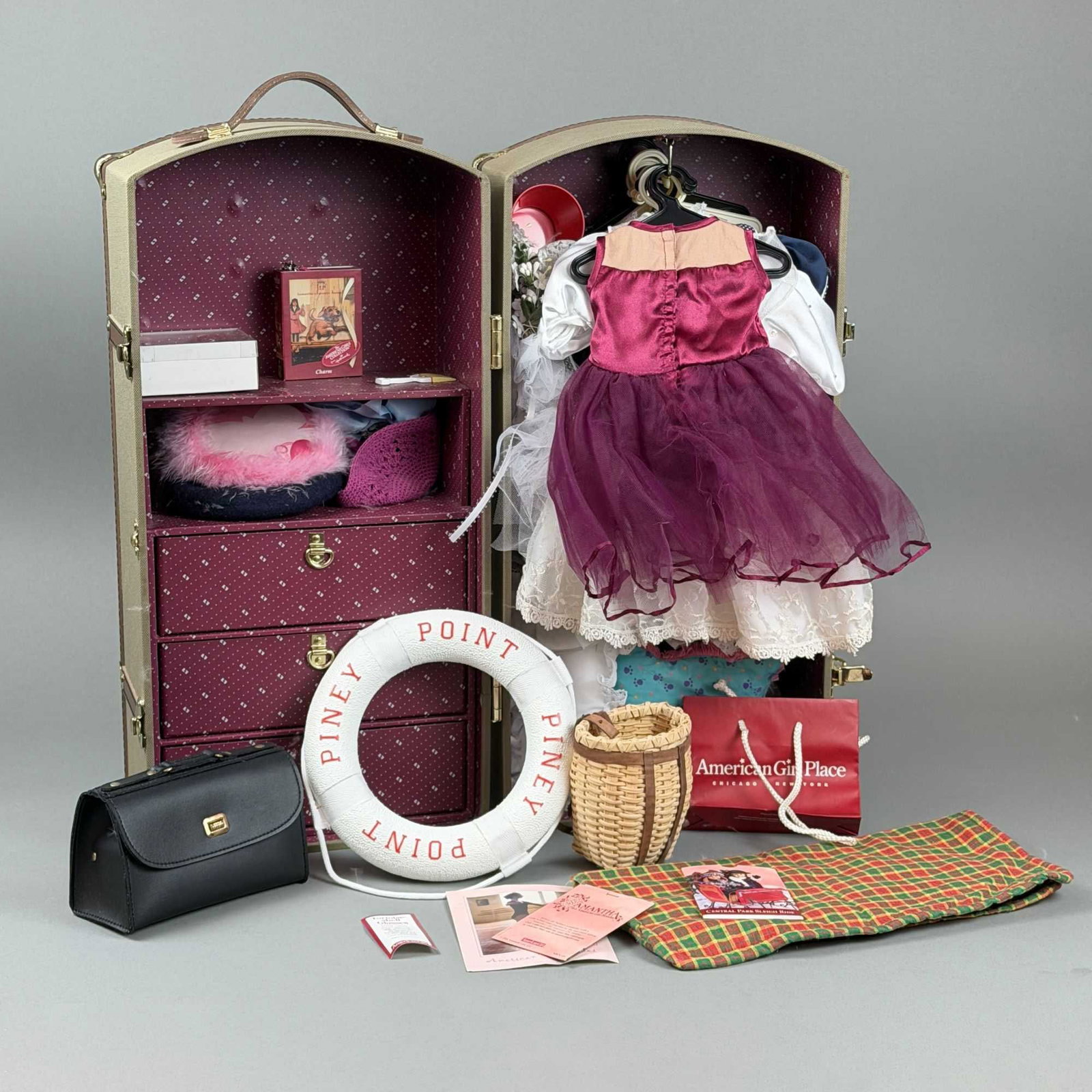 American Girl Samantha Parkington Steamer Trunk with a Collection of Clothes and Accessories (1 of 4)