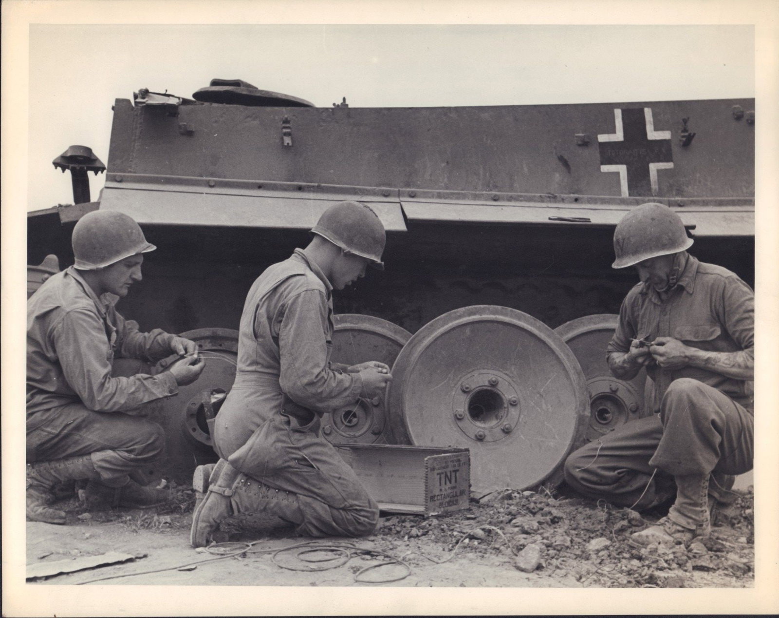 2pc Eliot Elisofon (American, 1911-1973), WWII North African Campaign Gelatin Silver Prints (1 of 4)