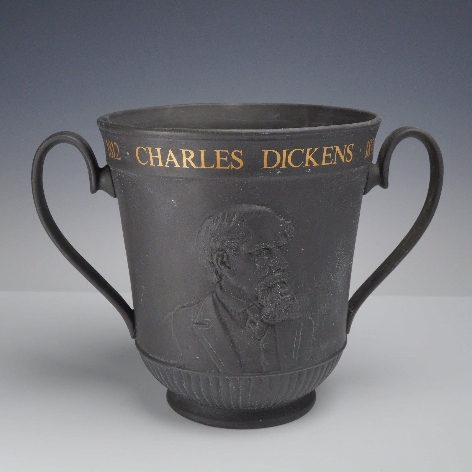 Royal Doulton Black Basalt Charles Dickens Centenary Commemorative Loving Cup (1 of 3)