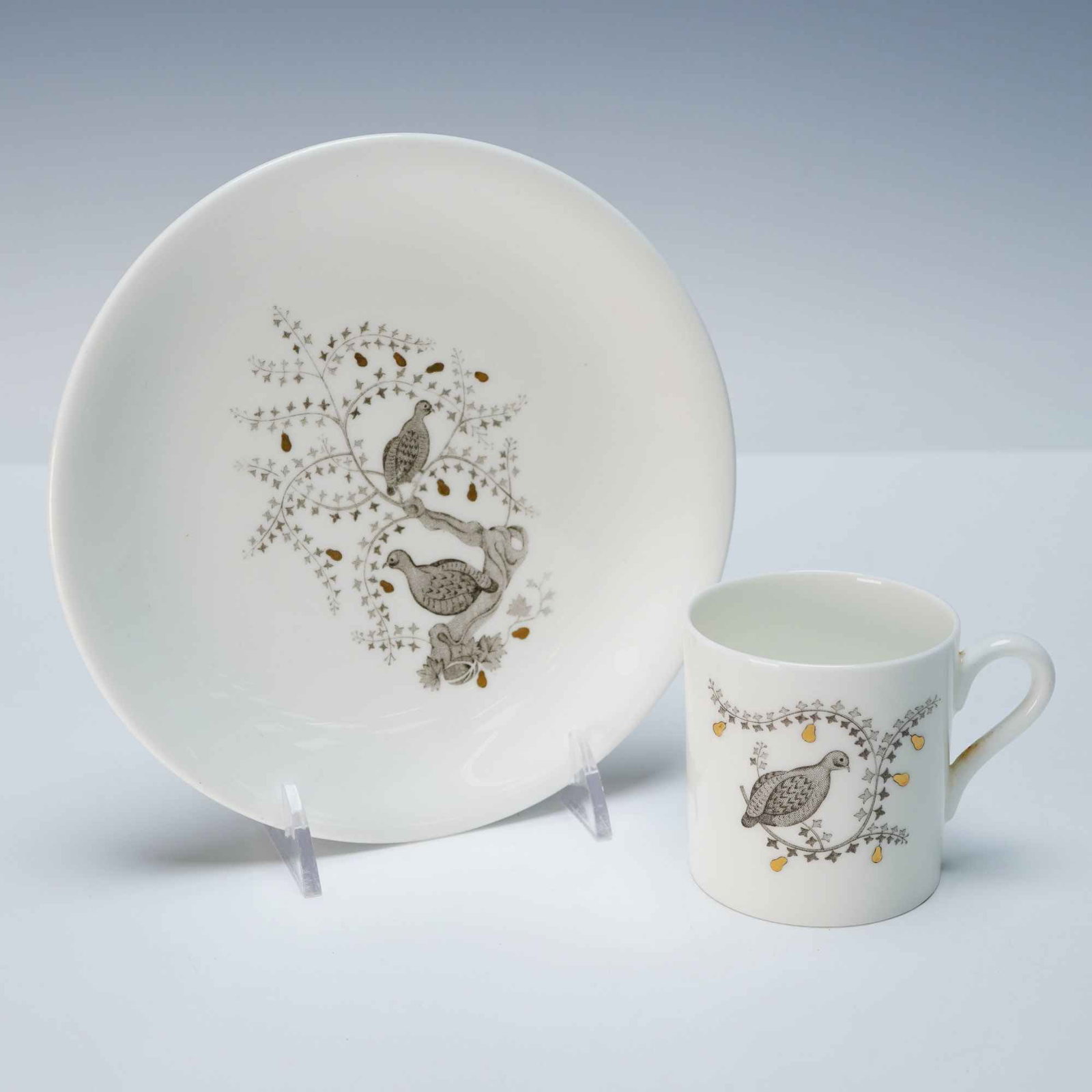 A Wedgwood 'Partridge In A Pear Tree' Bone China Cup and Saucer Set (1 of 4)