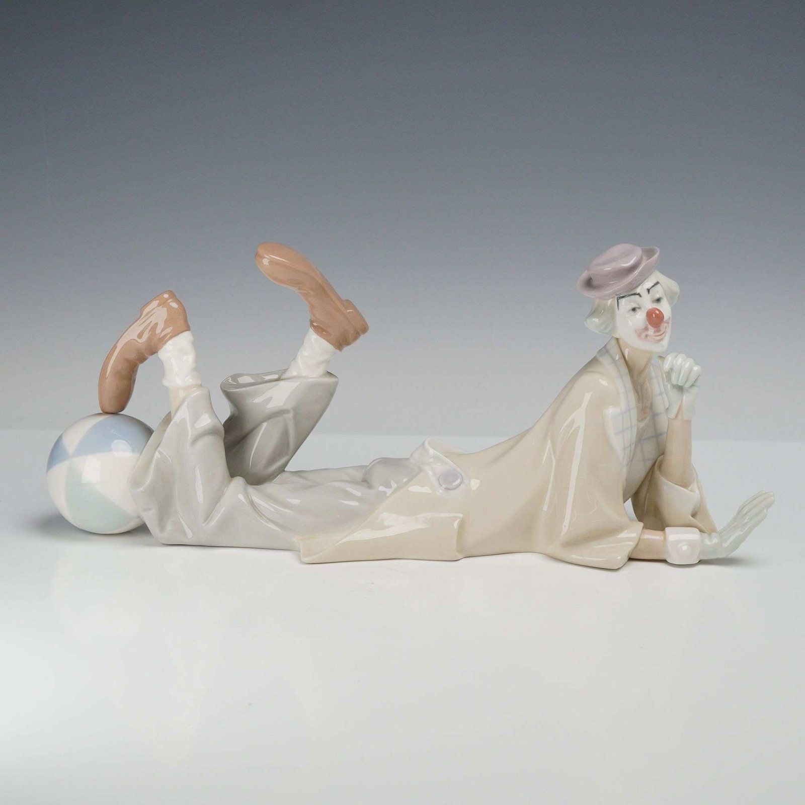 Lladro Glazed Porcelain Figurine, Clown 01004618 (1 of 4)