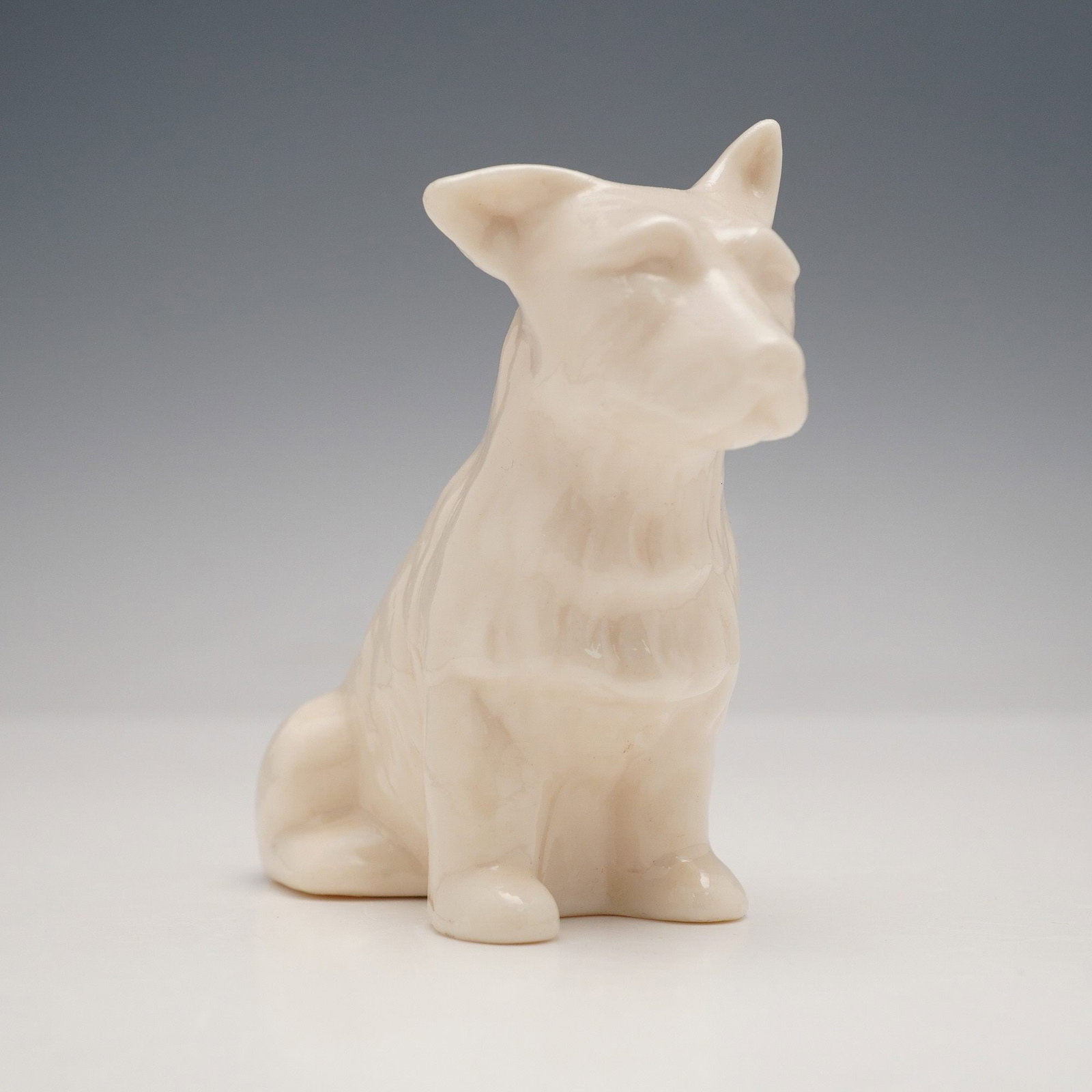 Belleek Irish Porcelain Scottish Terrier Dog Figurine (1 of 3)