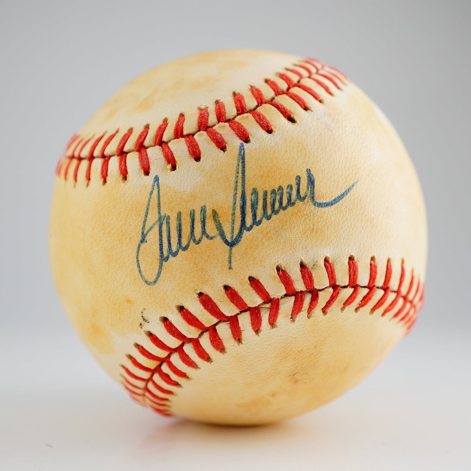 Tom Seaver Single-Signed Rawlings Official National League Baseball ??" PSA/DNA Authenticated (1 of 2)