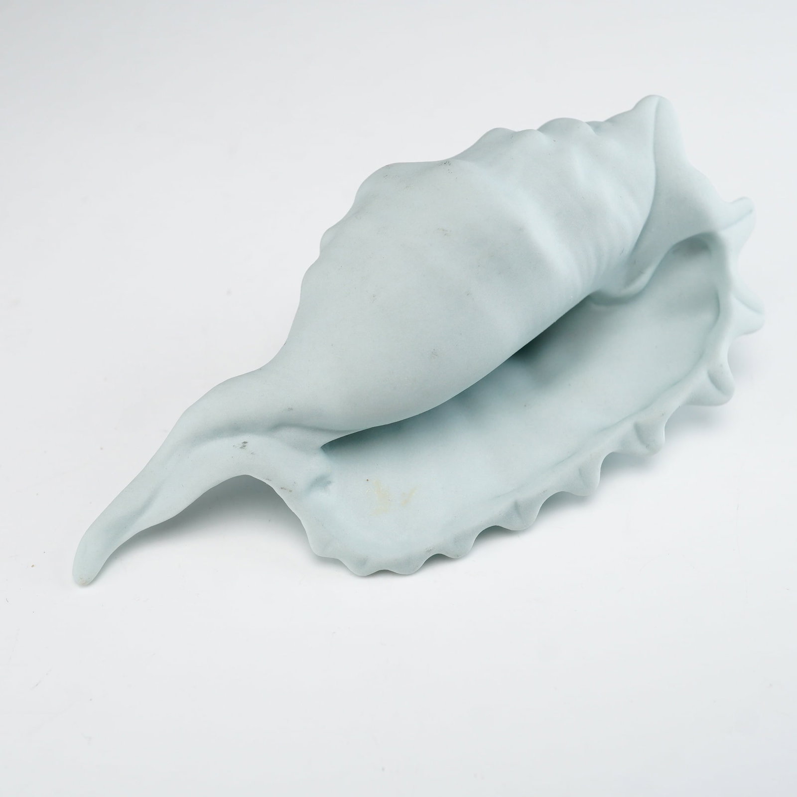 Wedgwood Nautilus Collection Pale Blue Jasperware Conch Shell Chopstick Rest (1 of 3)