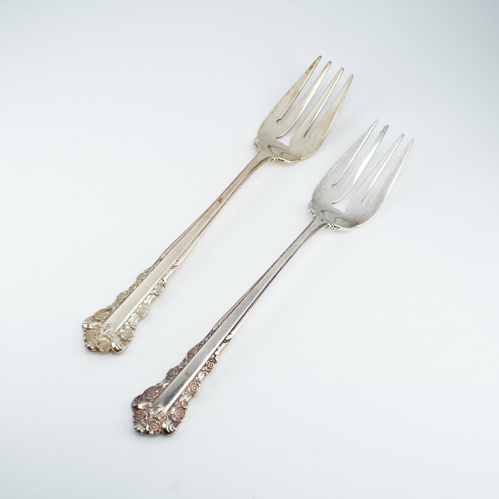 2pc Lunt Sterling Silver Salad Forks, Belle Meade (1 of 4)