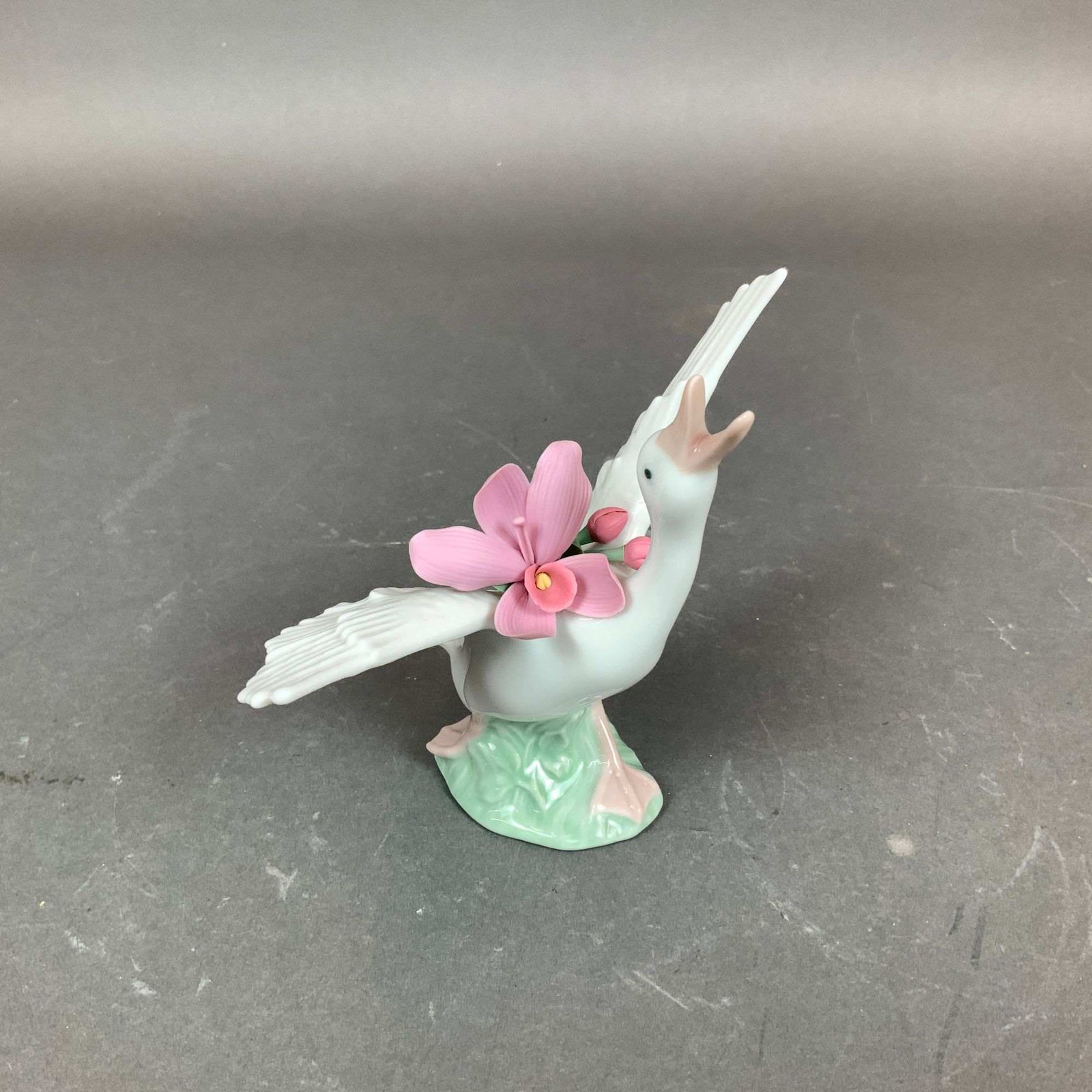 Lladro Porcelain Figurine, Running Duck With Pink Orchid 1008493 (1 of 5)