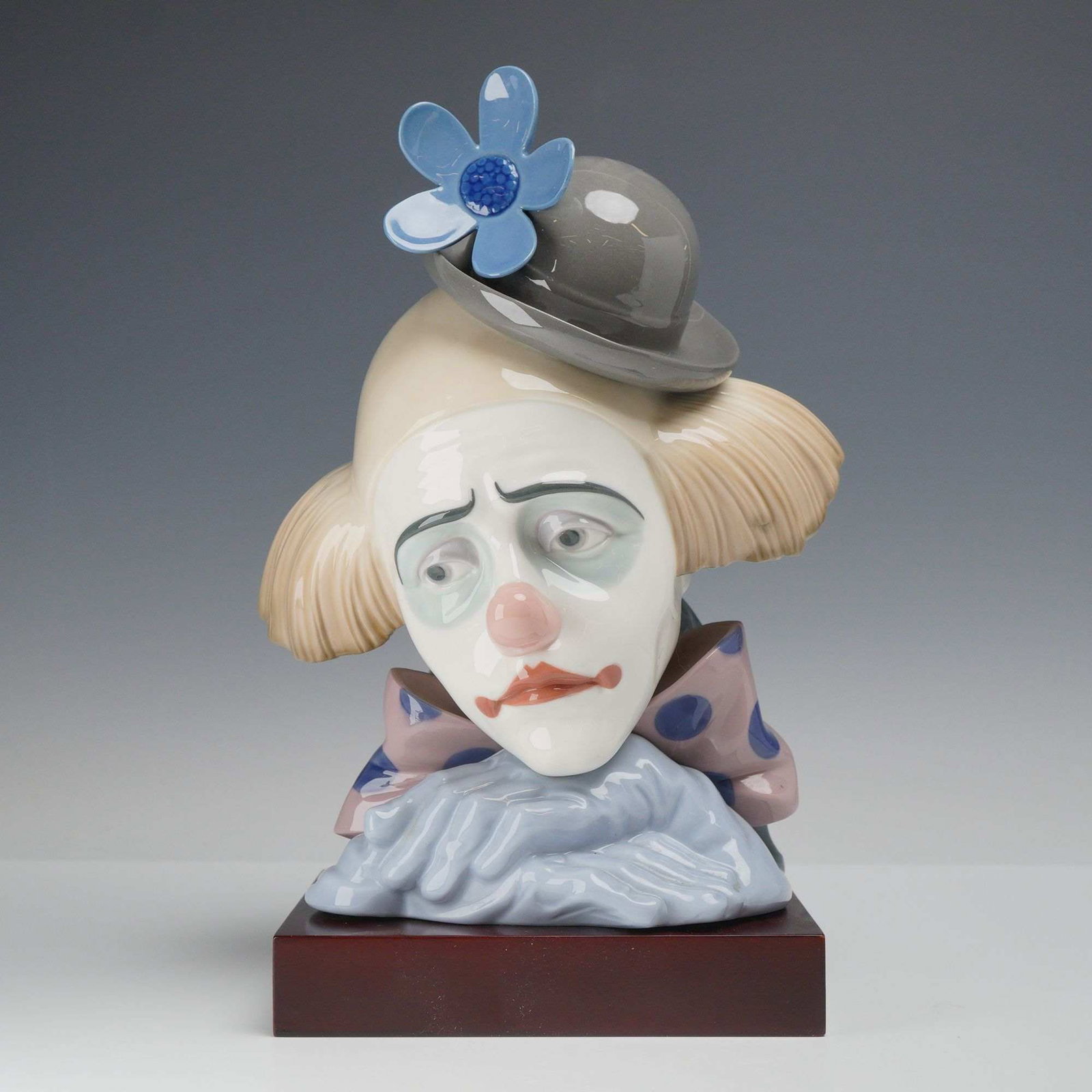 Lladro Porcelain Figurine and Base, Pensive Clown 01005130 (1 of 5)