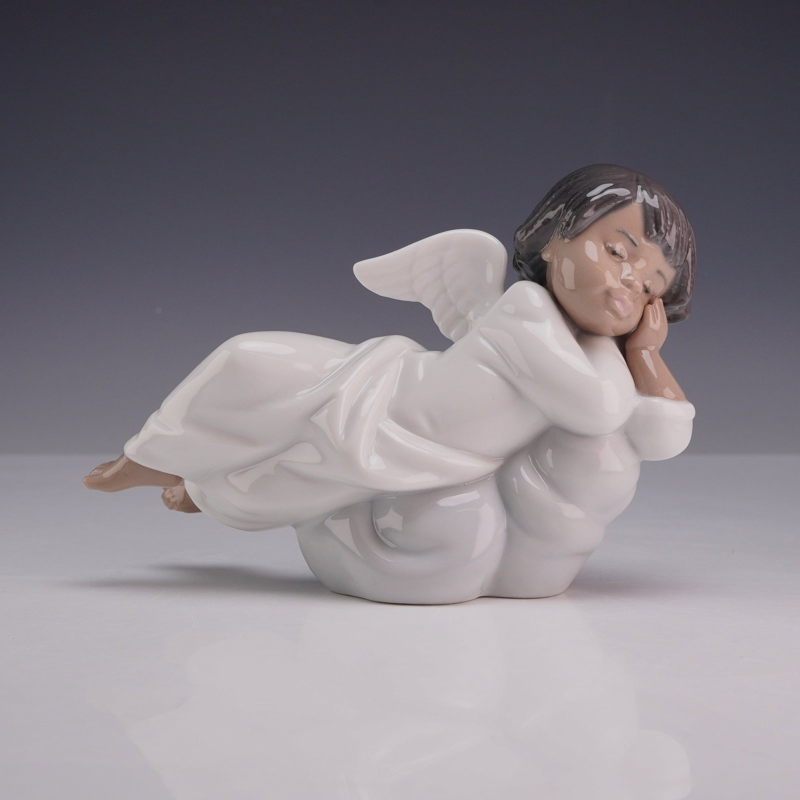 Lladro Porcelain Figurine Heavenly Dreamer 1006491 with Original Box (1 of 4)