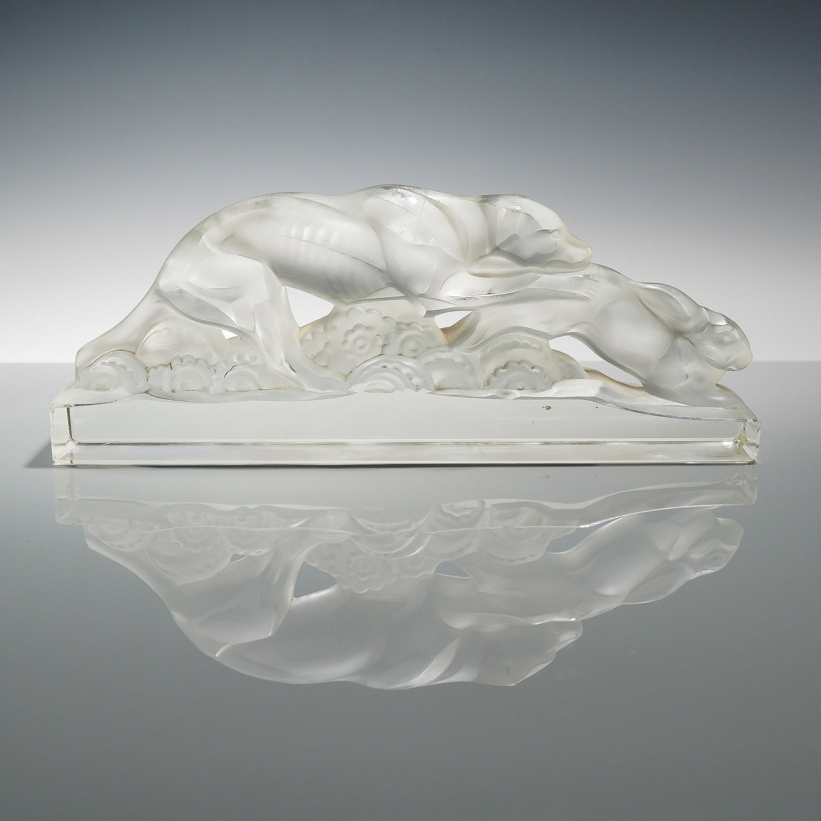 Heinrich Hoffmann Art Deco Frosted Glass Sculpture of a Dog Hunting a Rabbit - 3