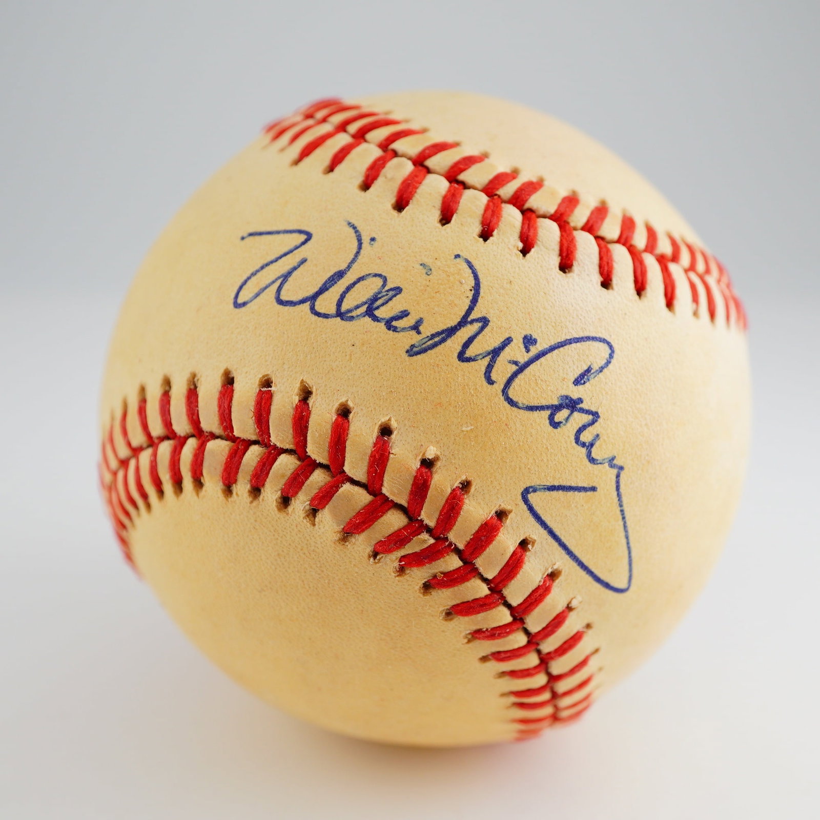 Willie McCovey Signed Rawlings Official National League Baseball, PSA/DNA Authenticated: This lot features a Rawlings Official National League baseball (Model RO-N) signed by San Francisco Giants legend and 1986 Baseball Hall of Fame inductee Willie McCovey. The signature is executed in b
