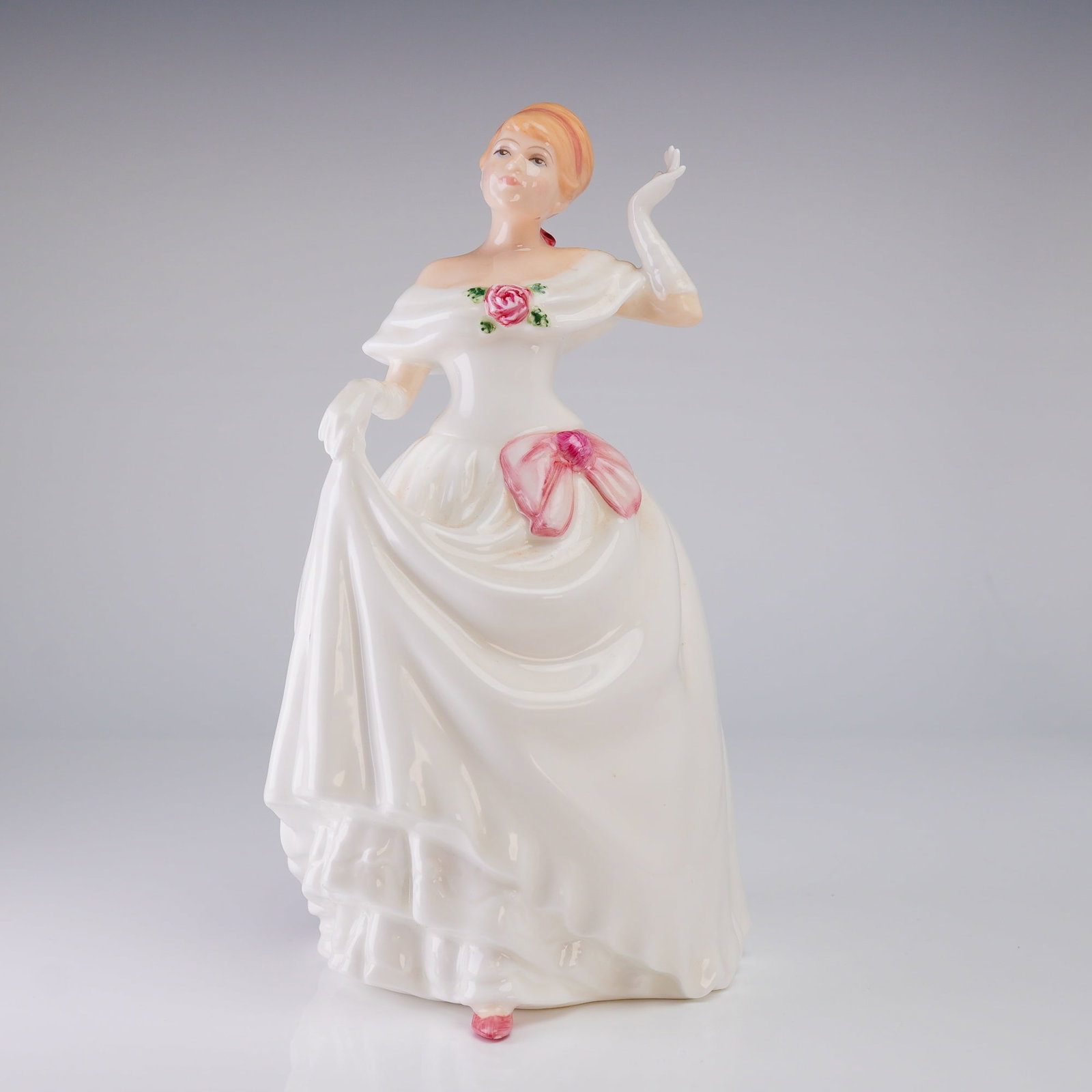 Royal Doulton Figurine Dawn HN3600 (1 of 4)