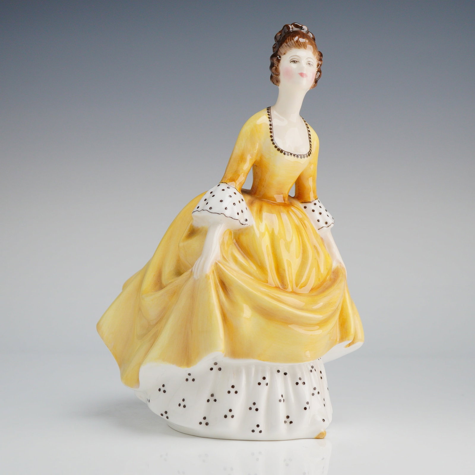 Royal Doulton Figurine Coralie HN2307 (1 of 4)