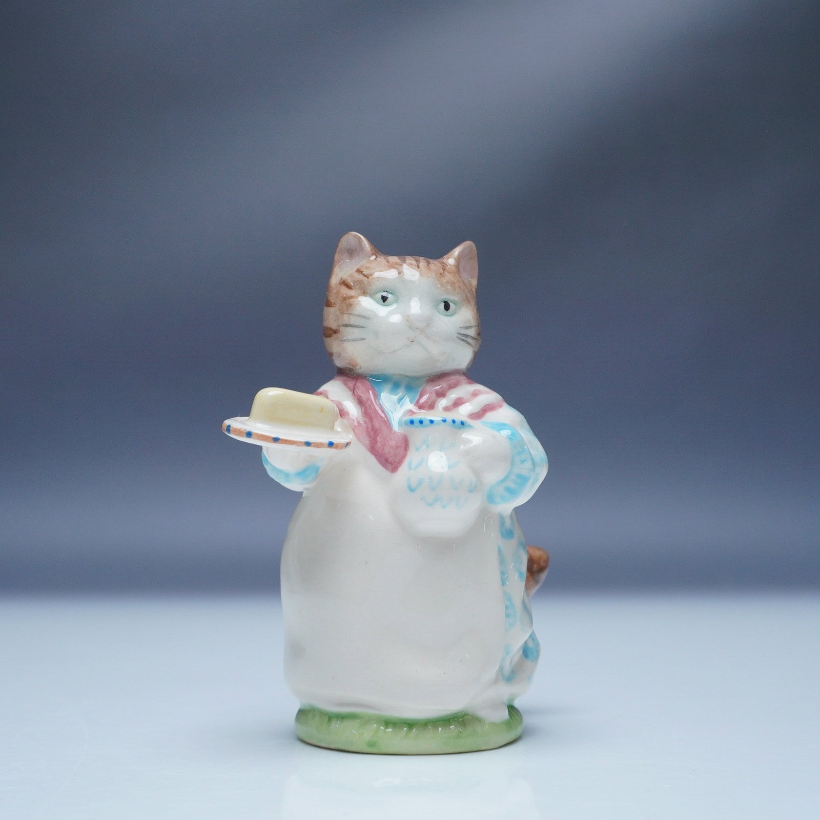 Royal Albert Beatrix Potter Figurine, Mrs Ribby (1 of 5)